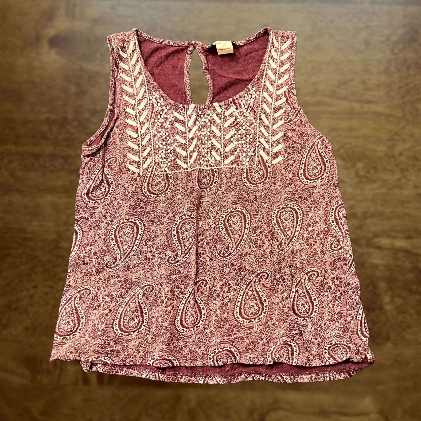 Lucky Brand Lucky Brand Tank Womens XS Red Paisley Embroidered Scoop Neck Boho Shirt Sleeveless Womens XS Red Paisley Embroidered Boho Tank Top Size XS / US 0-2 / IT 36-38 - 1 Thumbnail
