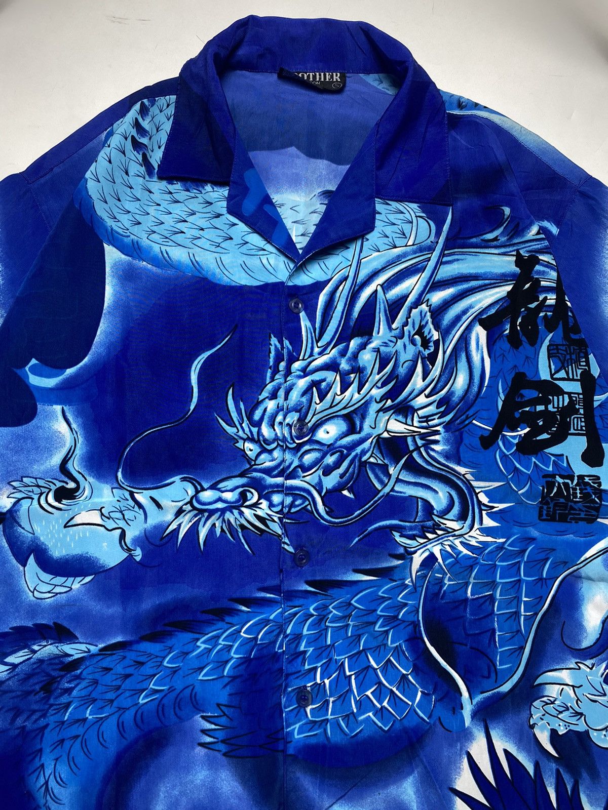 Designer × Japanese Brand × Vintage Balenciaga Look A Like Vintage Blue Dragon Shirt Size US L / EU 52-54 / 3 - 8 Thumbnail
