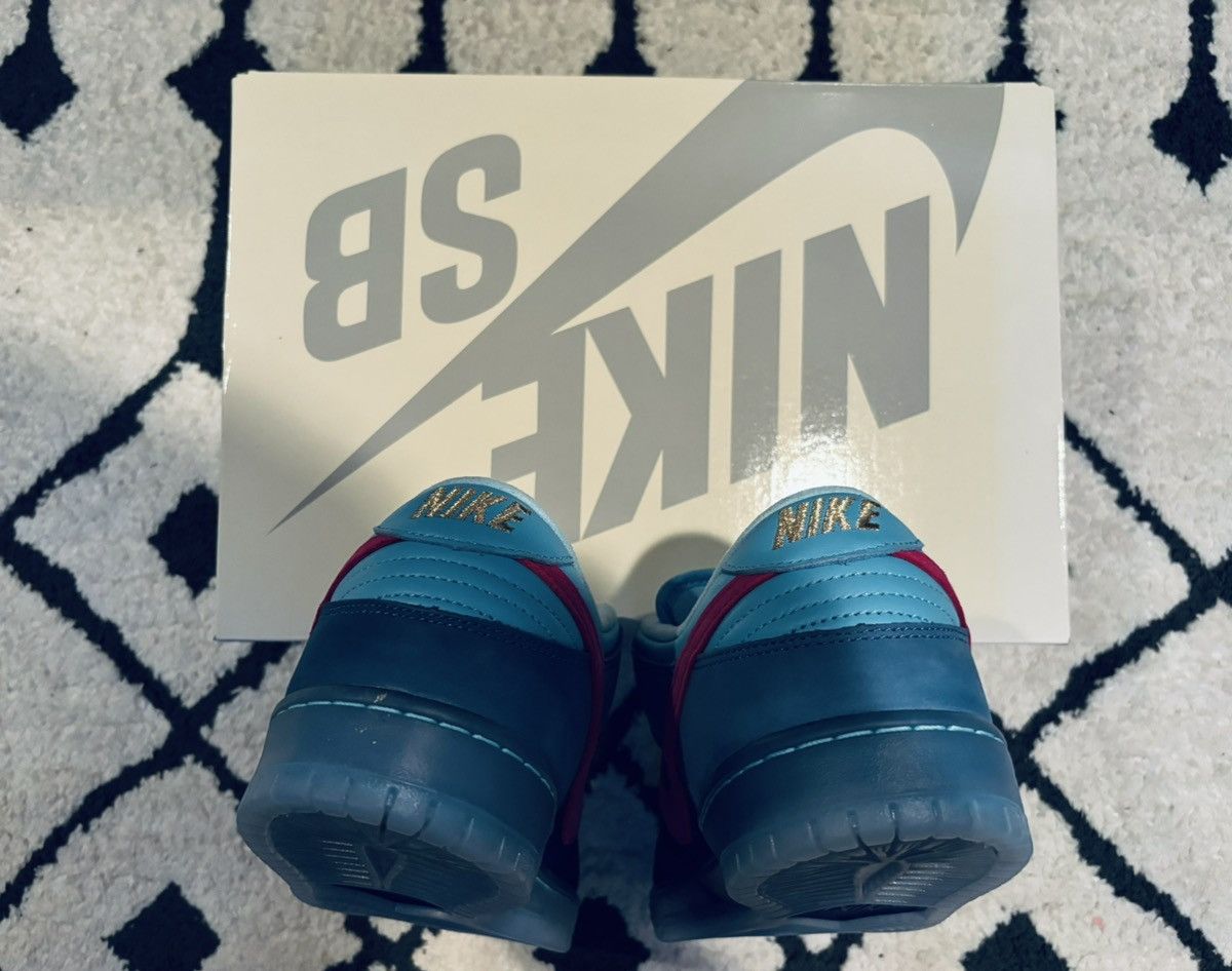 Nike × Run The Jewels Run the Jewels x Nike SB Dunk Low ‘4/20’ w/ poster & sticker Size US 10.5 / EU 43-44 - 4 Thumbnail