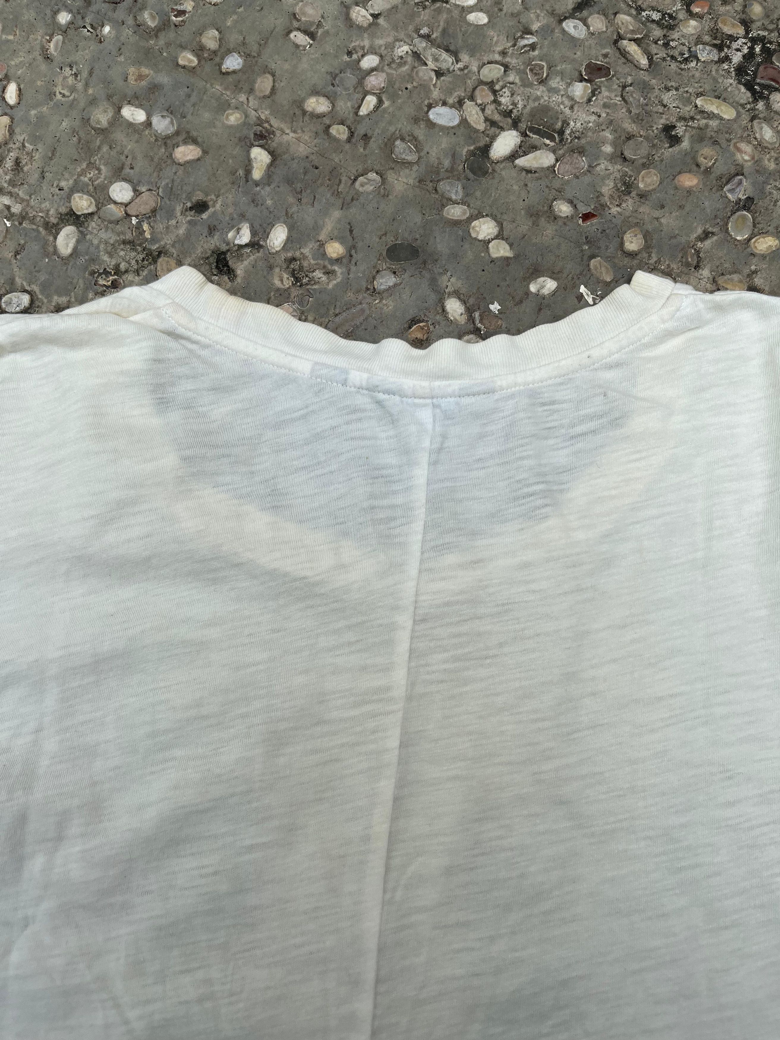Undercover × Uniqlo Undercover X Uniqlo Crossbone Tshirt Size US L / EU 52-54 / 3 - 6 Thumbnail