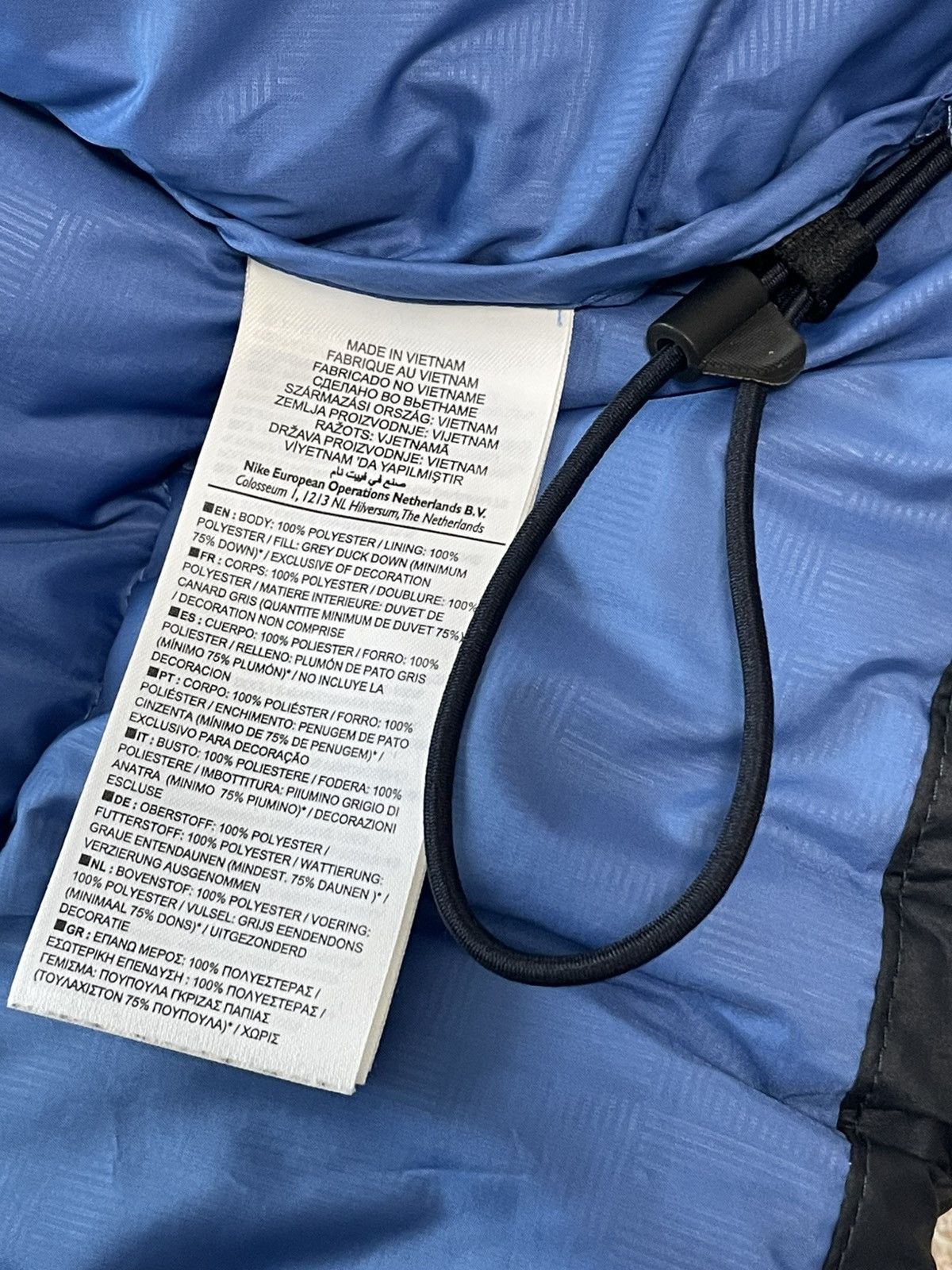 Nike Vintage Nike Small Swoosh Nylon Puffer Vest Size US L / EU 52-54 / 3 - 7 Thumbnail