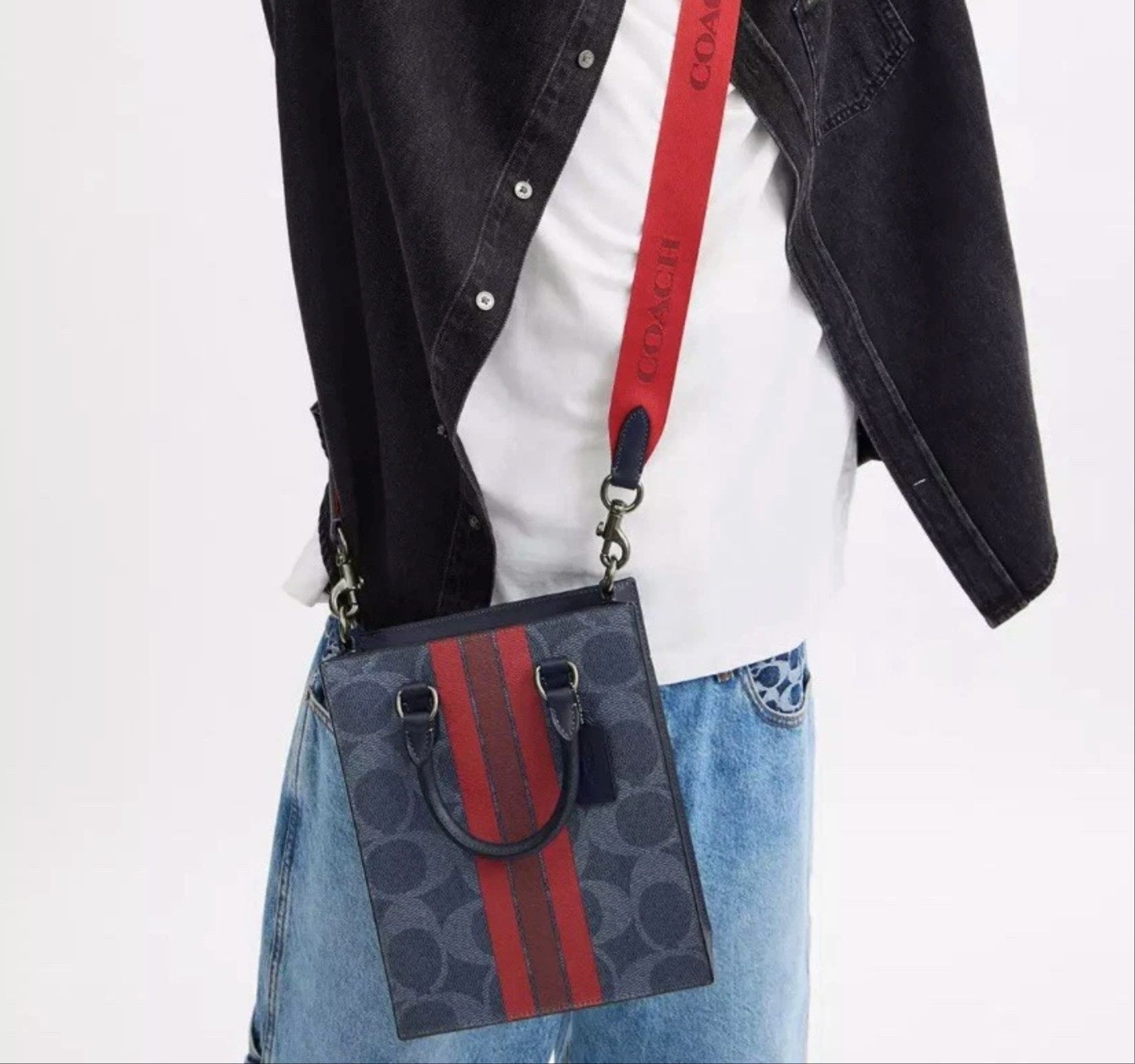 Coach Dylan Tote Bag In Signature Canvas With Varsity Stripe CBI38 Size ONE SIZE - 10 Thumbnail