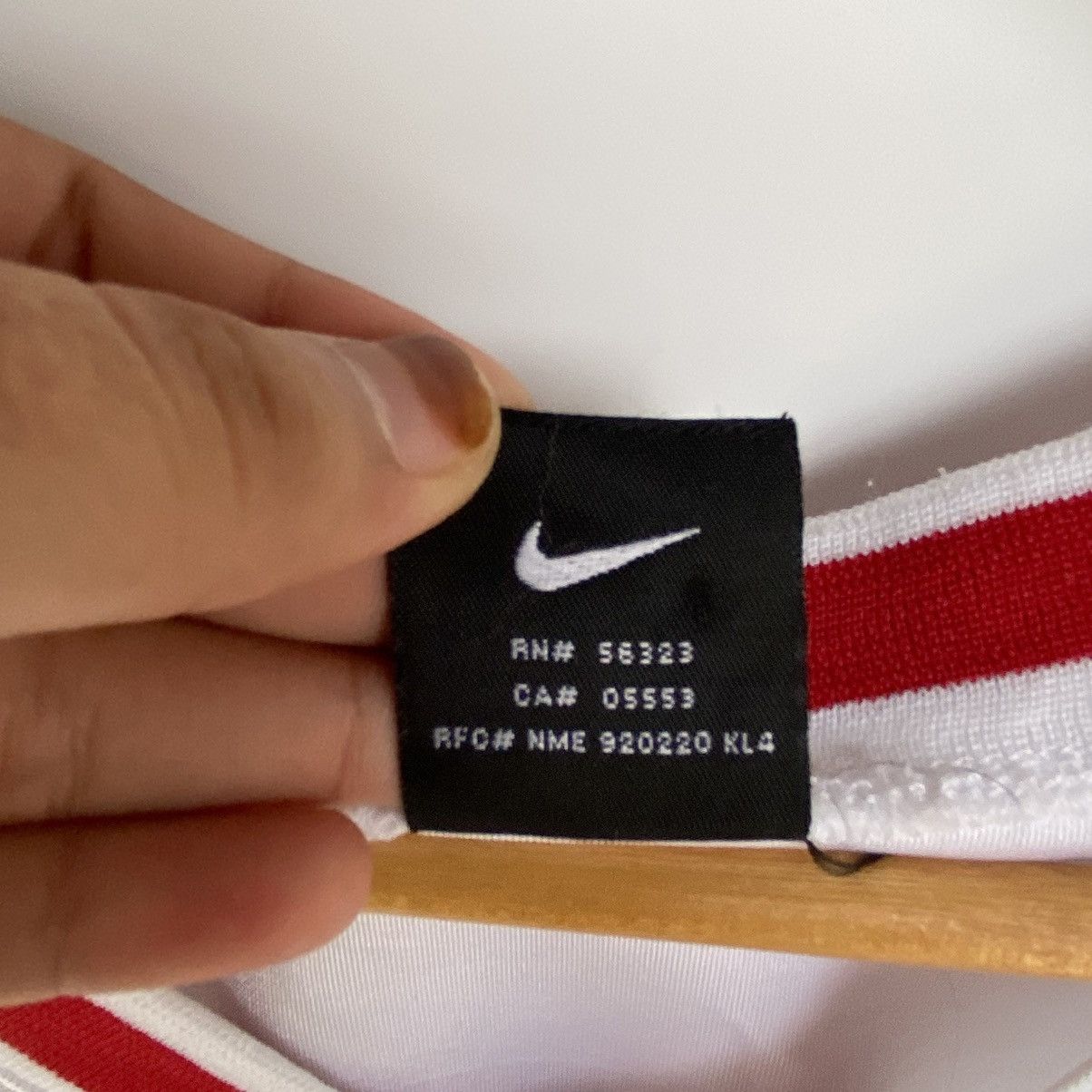Other Vintage Nike Miami Heat White And Red Jersey Size XL Size US XL / EU 56 / 4 - 8 Thumbnail