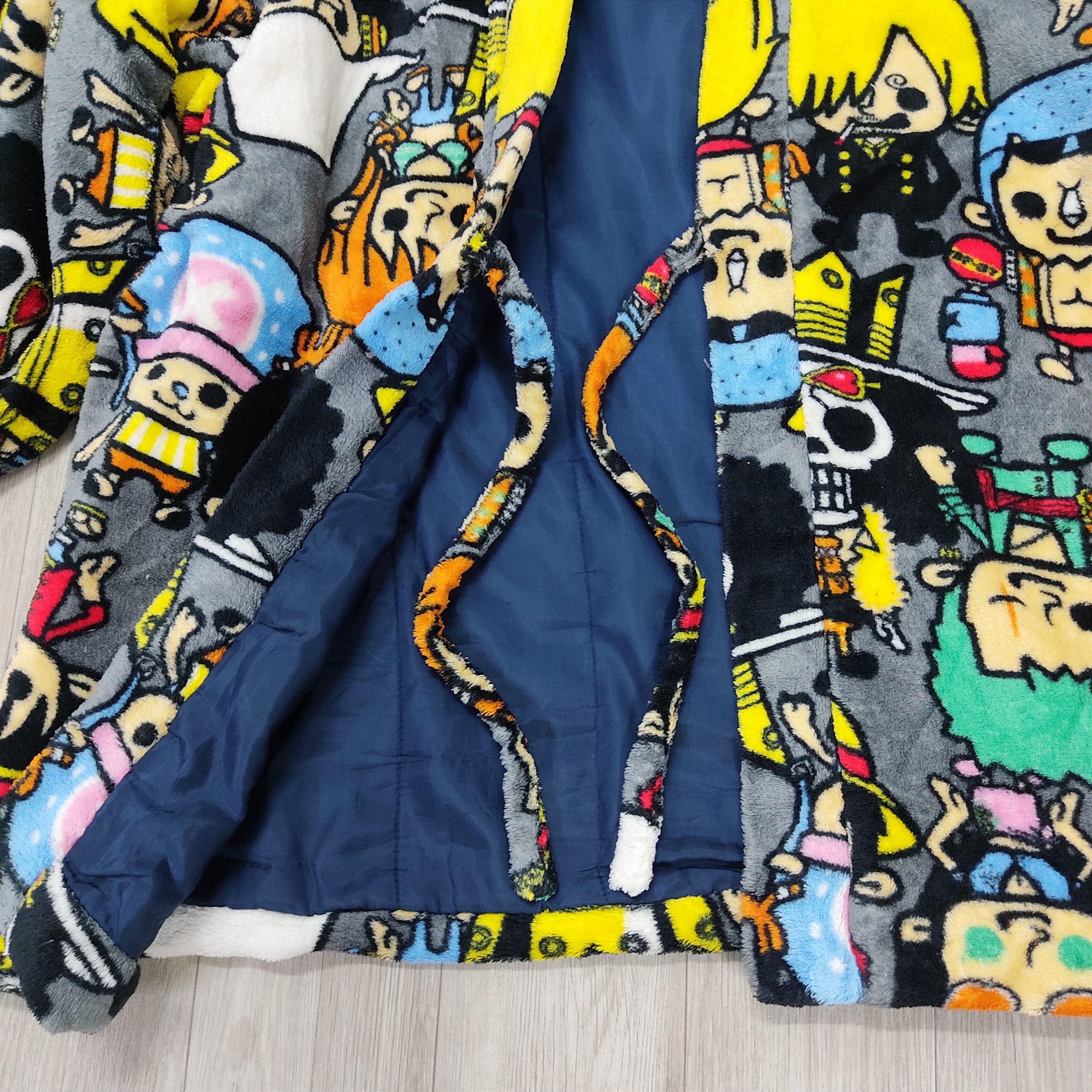 Anime ONE PIECE Anime Multicolour Yutaka Kimono Fleece Size US L / EU 52-54 / 3 - 9 Thumbnail