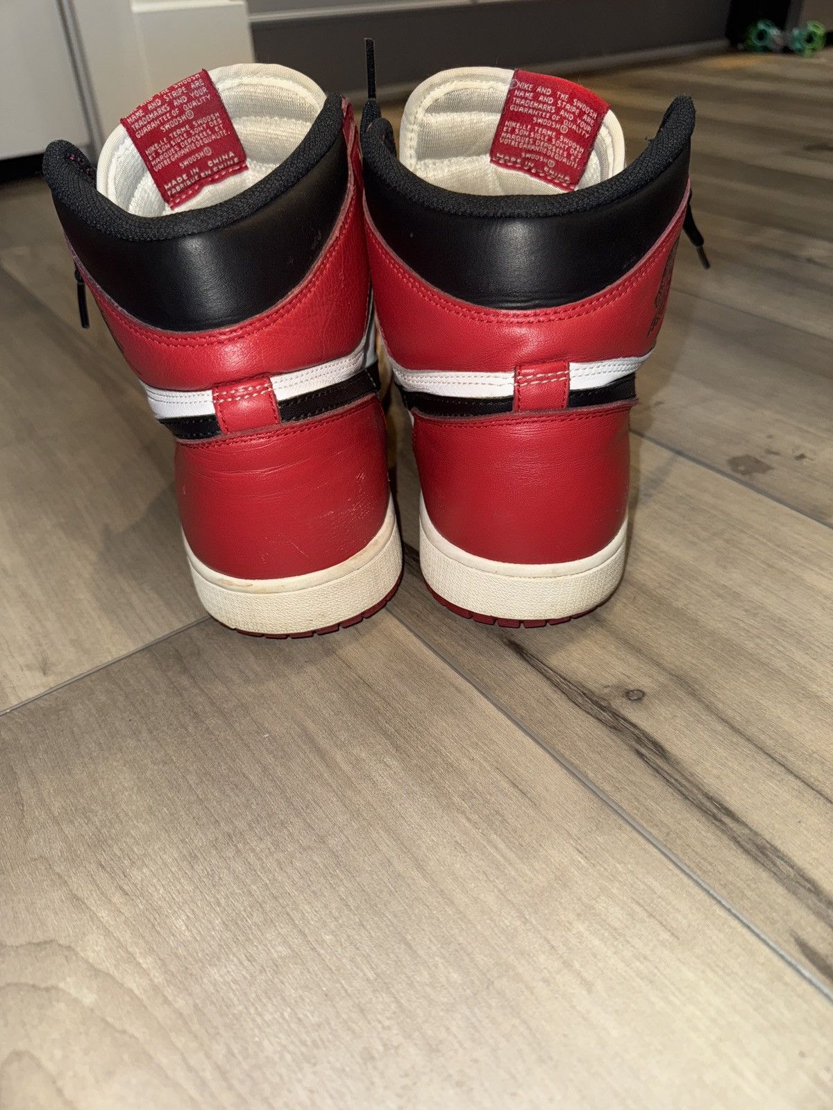Jordan Brand JORDAN 1 RETRO HIGH CHICAGO ‘2015’ Size US 10.5 / EU 43-44 - 4 Thumbnail