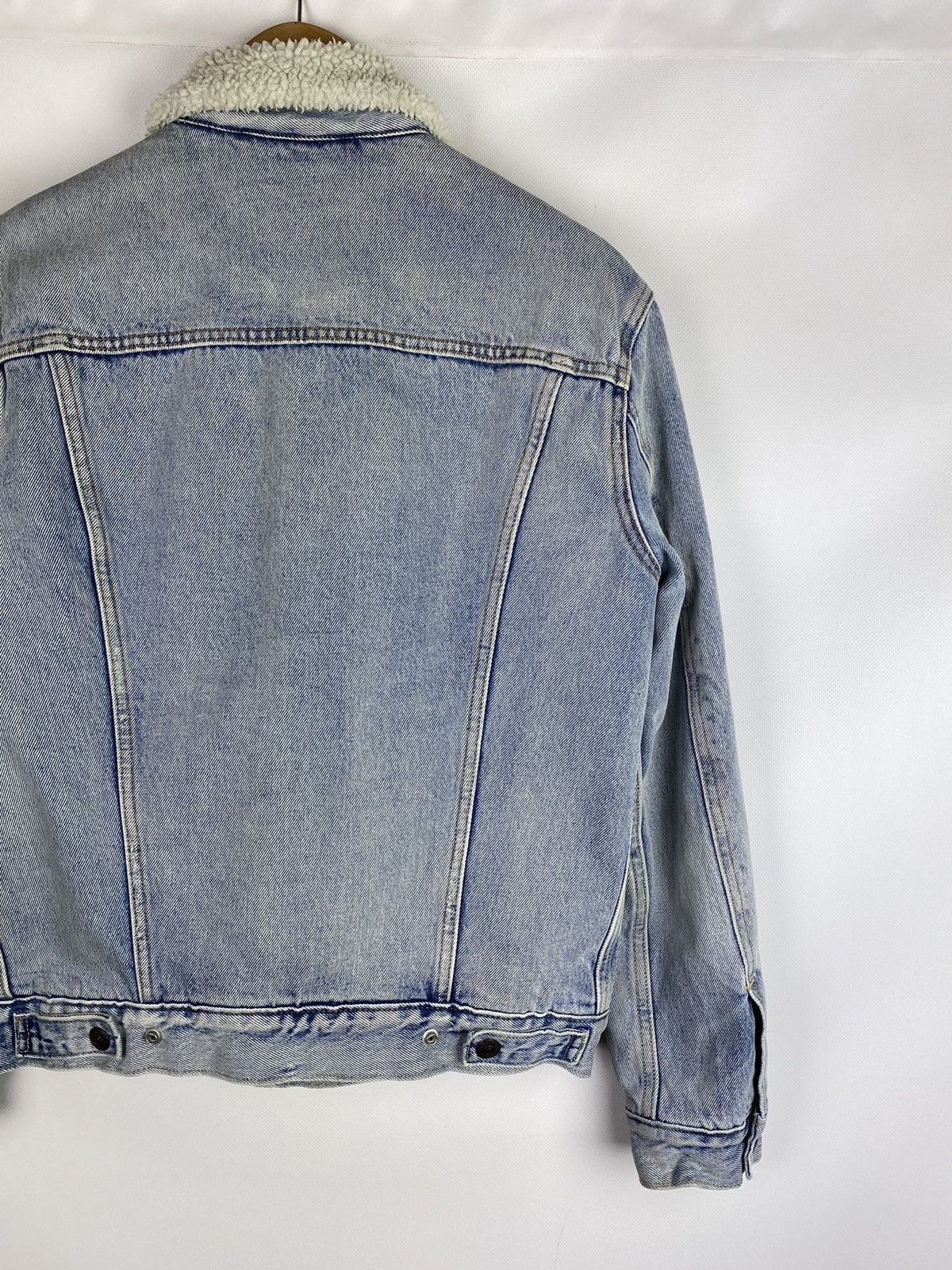 Levi's Levis Premium men’s Sherpa lined trucker jacket size S Size US S / EU 44-46 / 1 - 16 Thumbnail