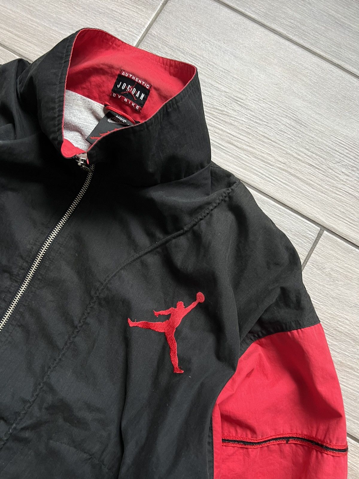 Jordan Brand 🔥 Vintage 90s Nike Air Jordan Embroidery Rare Size US M / EU 48-50 / 2 - 6 Thumbnail