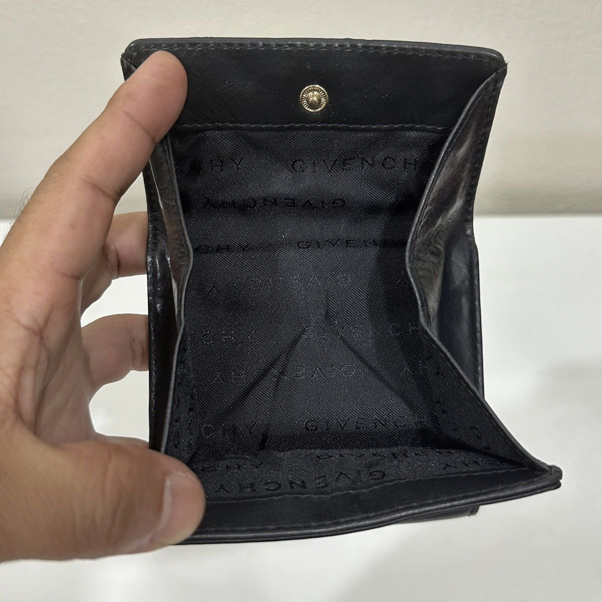 Givenchy ‼️YES‼️ GIVENCHY BIFOLD LEATHER WALLET Size ONE SIZE - 3 Thumbnail