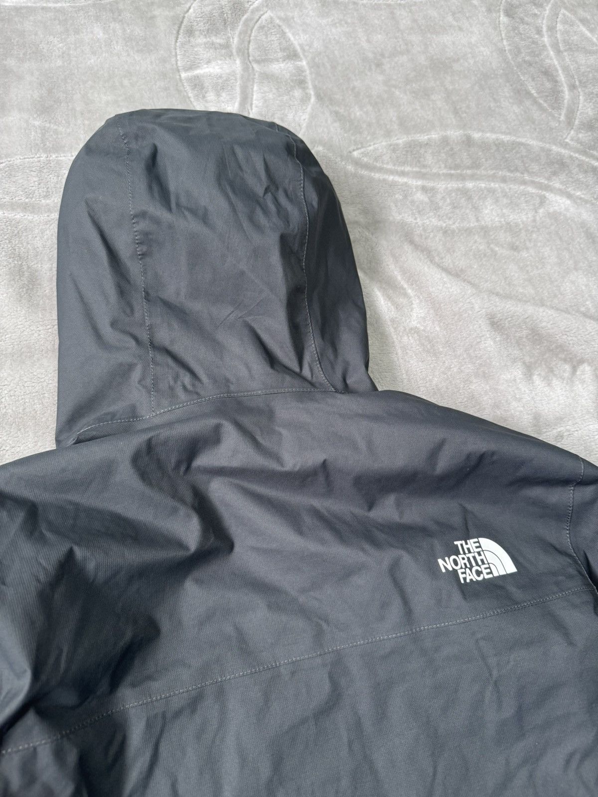 The North Face The North Face 1990 Mountain Q Jacket Asphalt Grey size XS Size US S / EU 44-46 / 1 - 9 Thumbnail