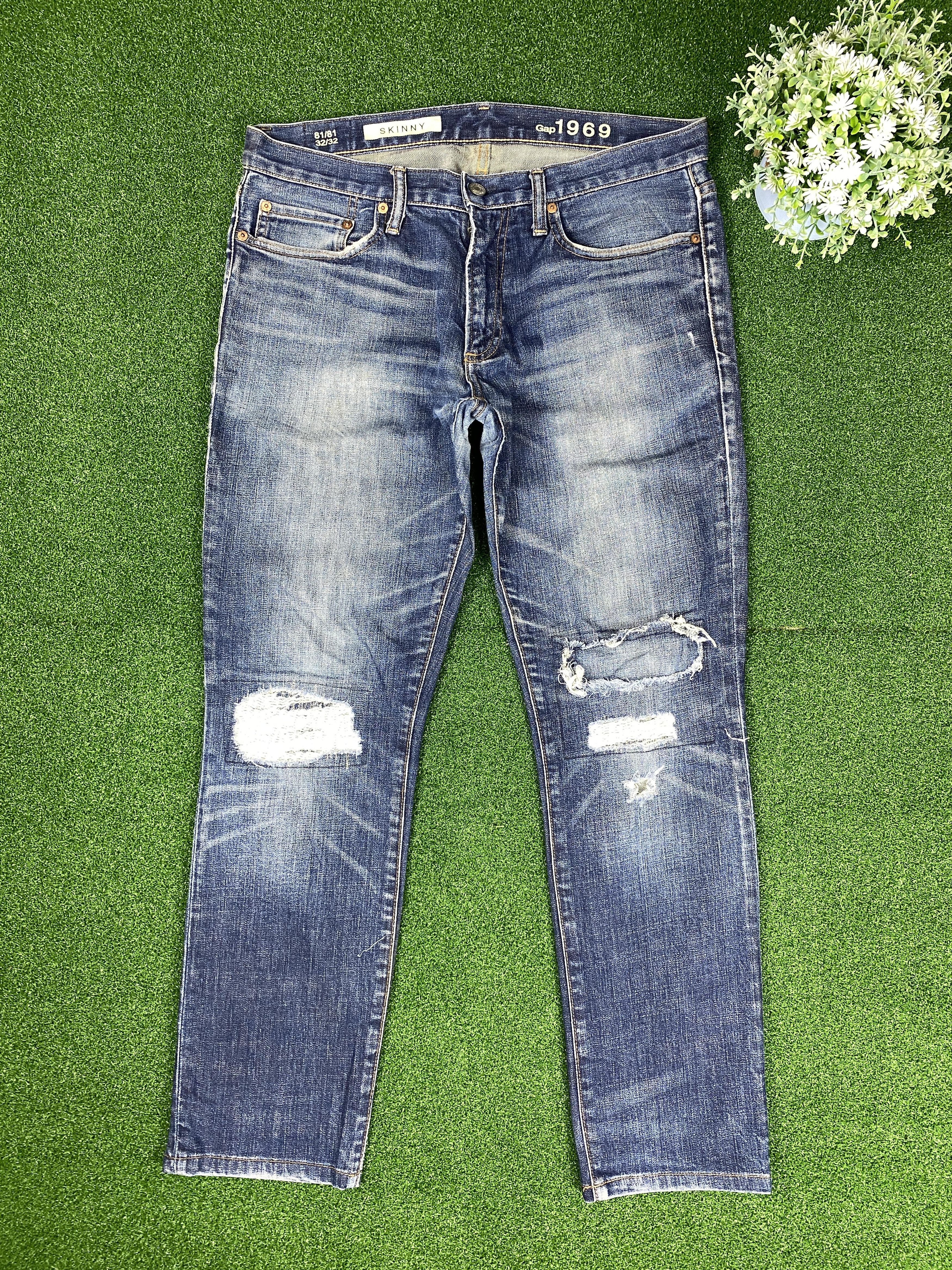 Gap Vintage Gap Distressed Faded Blue Jeans CP0041 Size US 35 - 1 Thumbnail