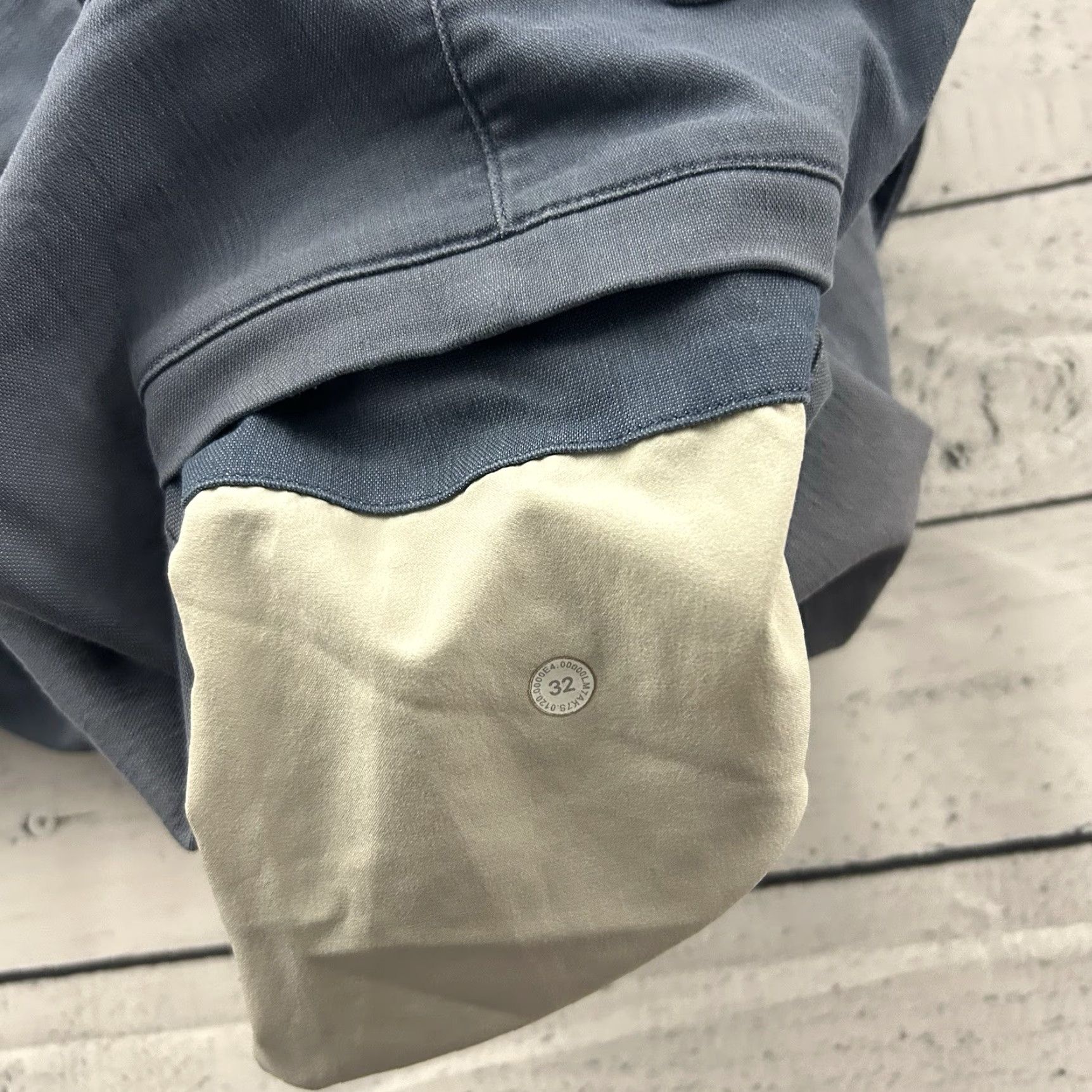 Lululemon Lululemon ABC Classic Fit Shorts Men's 32 Blue 8" Inseam Shirt? Size US 32 / EU 48 - 7 Thumbnail