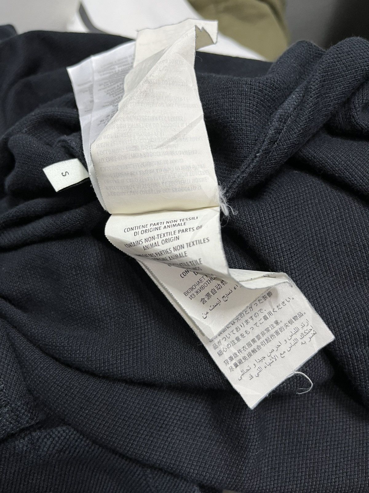 Gucci Black cotton embroidered gold polo shirt Size US S / EU 44-46 / 1 - 8 Thumbnail