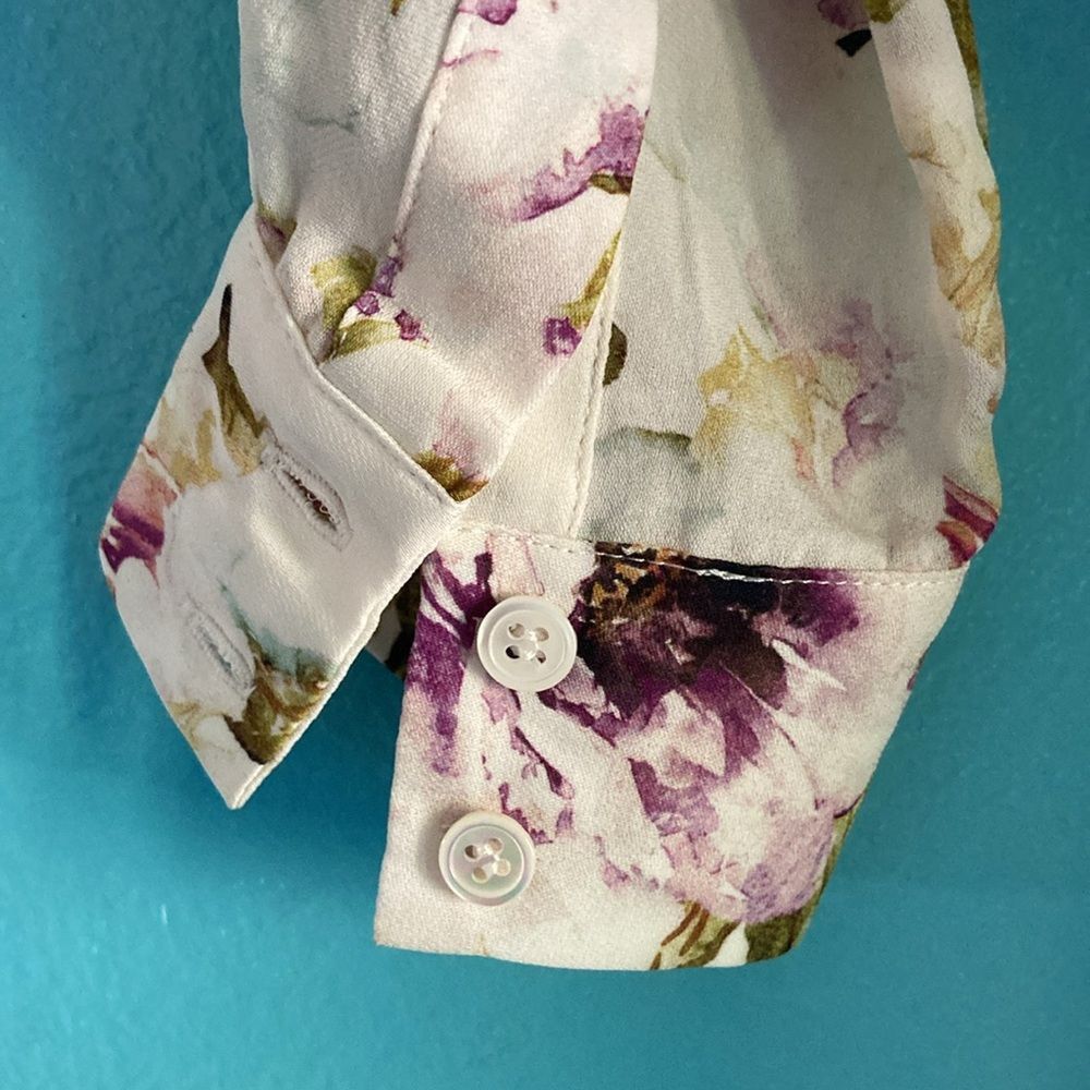 Haute Hippie Haute Hippie Womens Size XS Floral Cream Silk Button Up Blou Size XS / US 0-2 / IT 36-38 - 9 Thumbnail