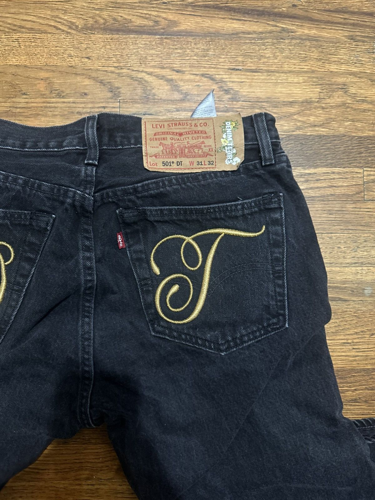 DENIM TEARS × Levi's Denim Tears Metallic Gold Script 501 Size US 31 - 3 Thumbnail