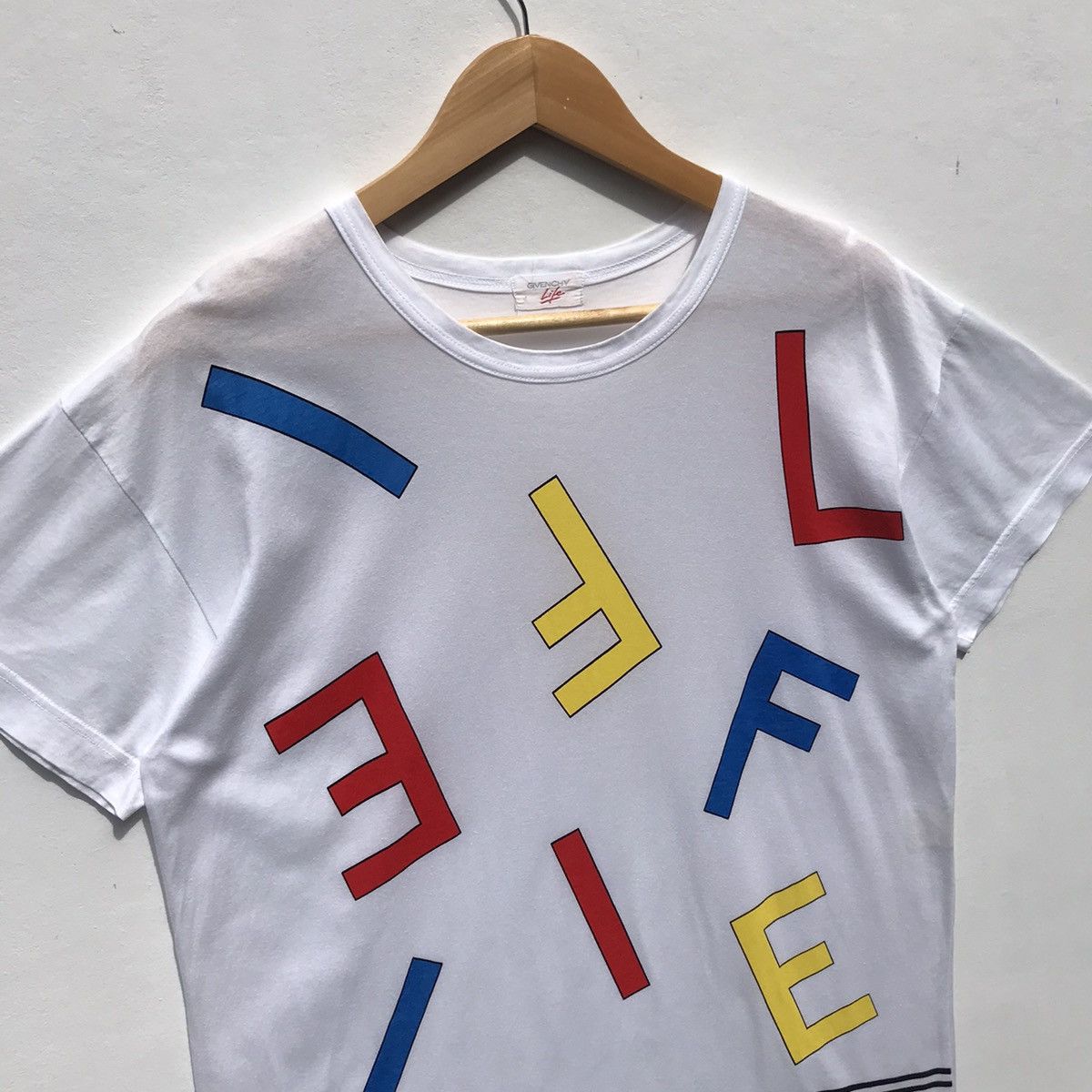 Vintage Vintage Givenchy Life Shirt Givenchy Luxury Spellout Size M / US 6-8 / IT 42-44 - 5 Thumbnail