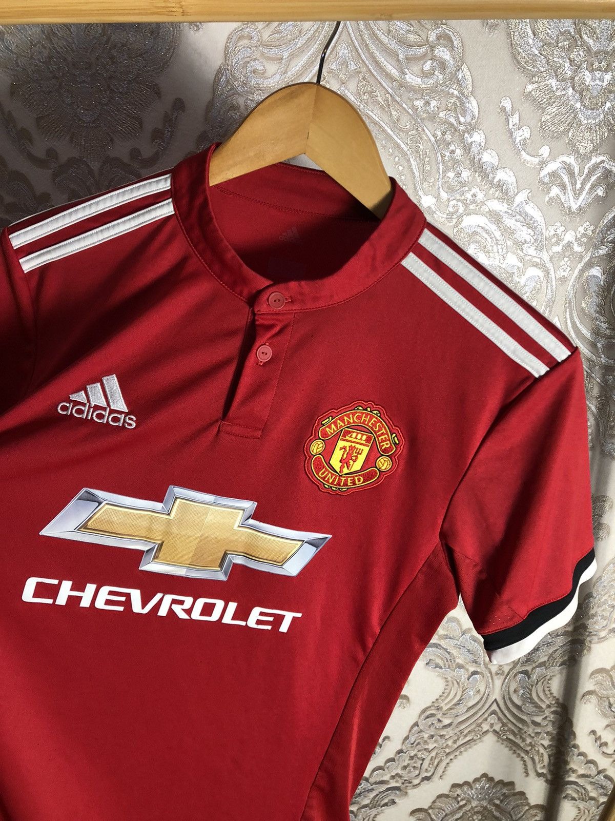 Vintage VERY RARE ADIDAS FC MANCHESTER UNITED ENGLAND SOCCER JERSEY Size US S / EU 44-46 / 1 - 6 Thumbnail