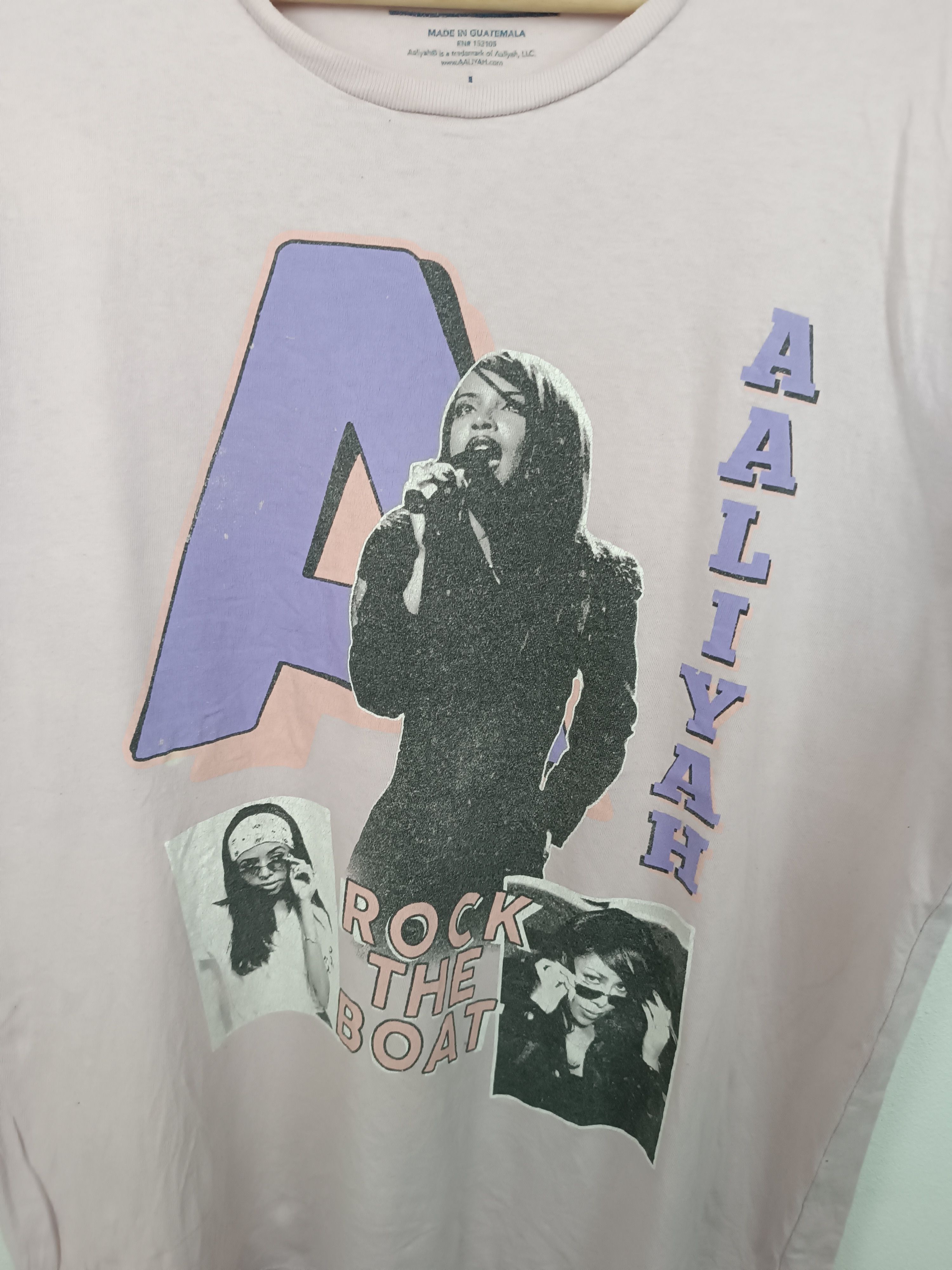 Rap Tees VINTAGE AALIYAH ROCK THE BOAT RAP TEE left eye jcole tupac Size US L / EU 52-54 / 3 - 13 Thumbnail