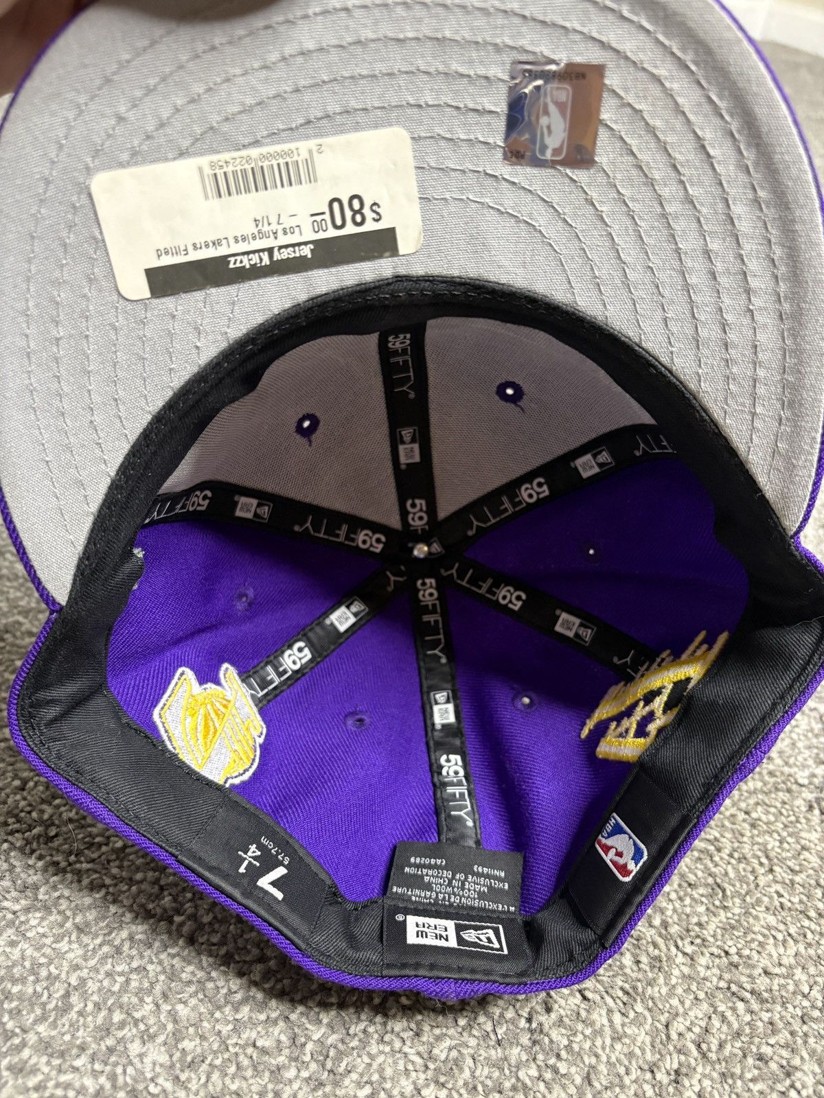 NBA NEW ERA NBA LOS ANGELES LAKERS WORLD CHAMPIONS FITTED 7 1/4 Size ONE SIZE - 4 Thumbnail