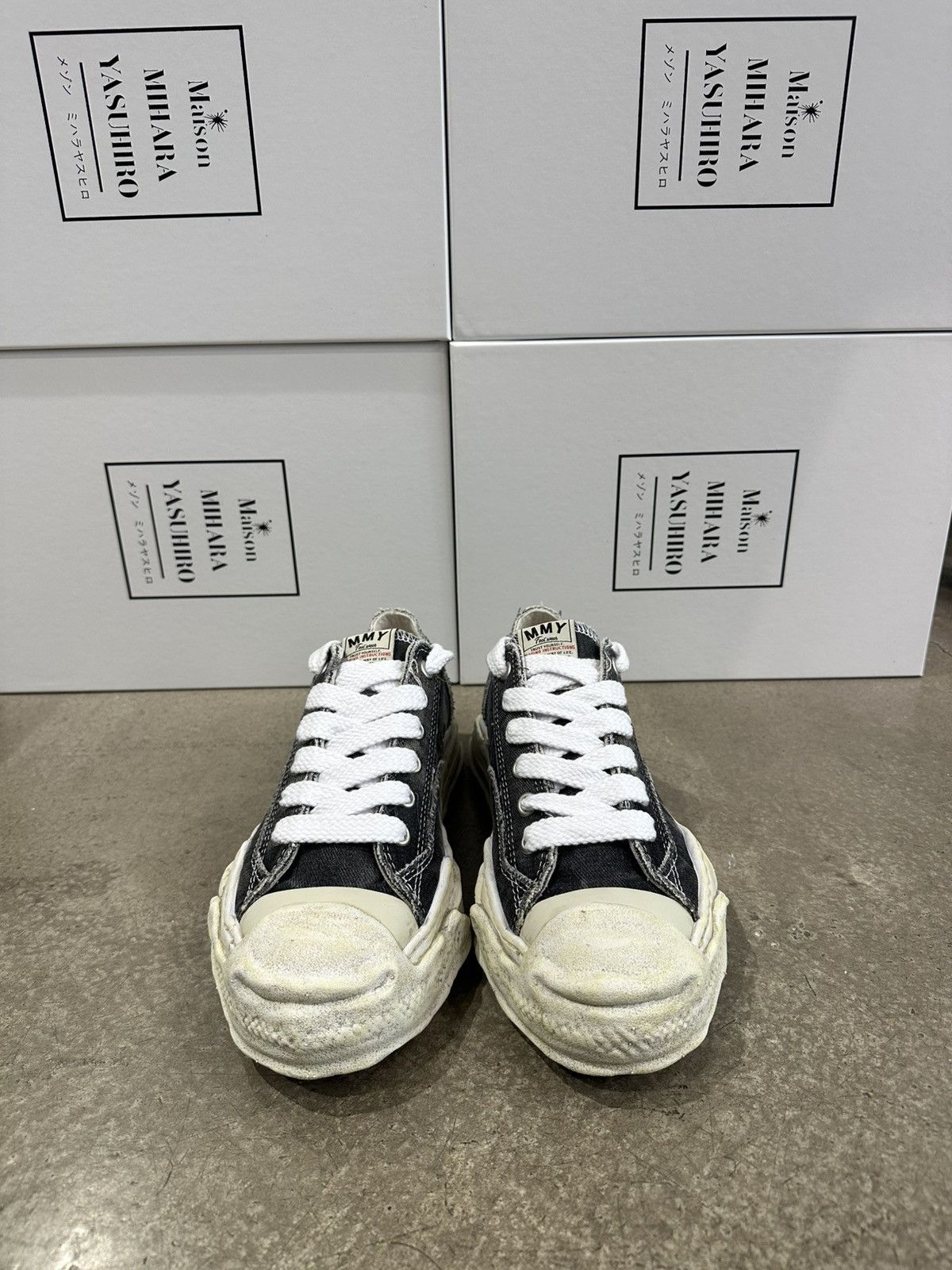 Maison MIHARA YASUHIRO MAISON MIHARA YASUHIRO Hank Low OG Sole Bleach Black Sneaker Size US 9 / EU 42 - 2 Thumbnail