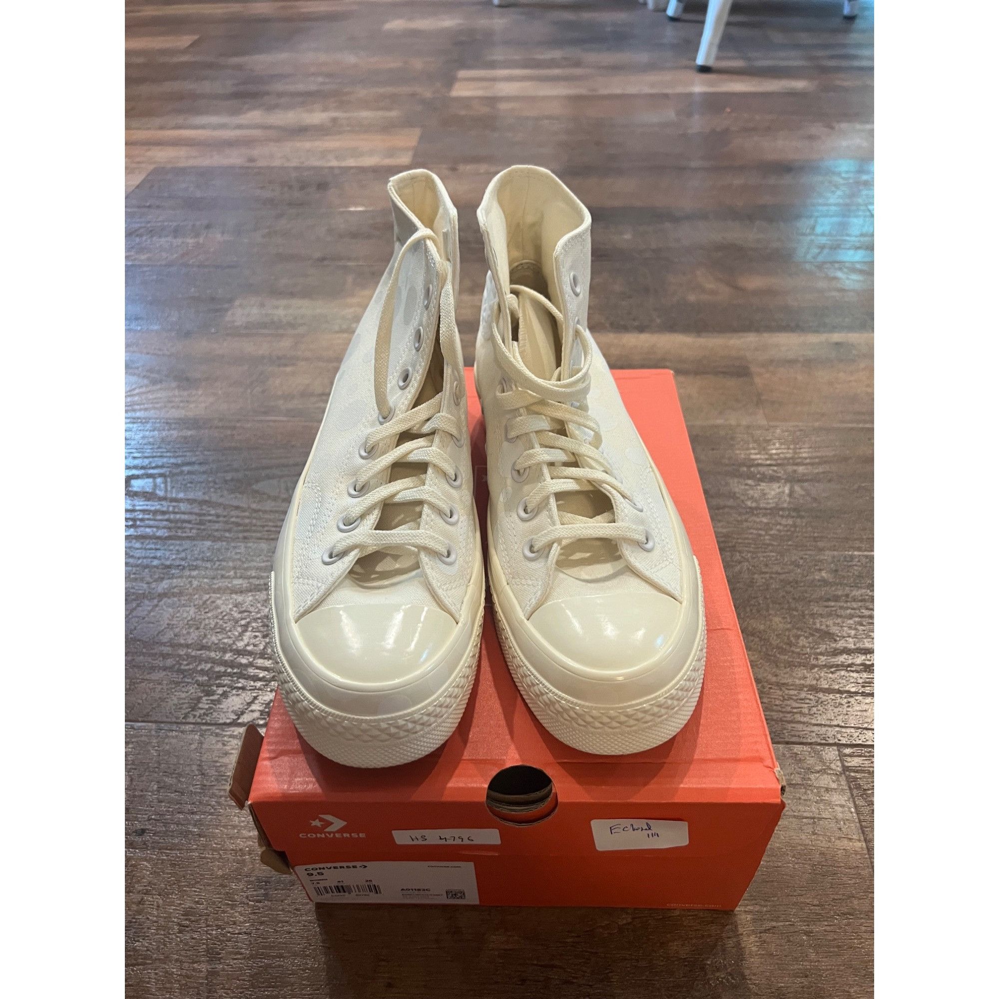 Converse Converse Chuck 70 Womens Size 9.5 Polka Dot Canvas High Top Size US 9.5 / IT 39.5 - 4 Thumbnail