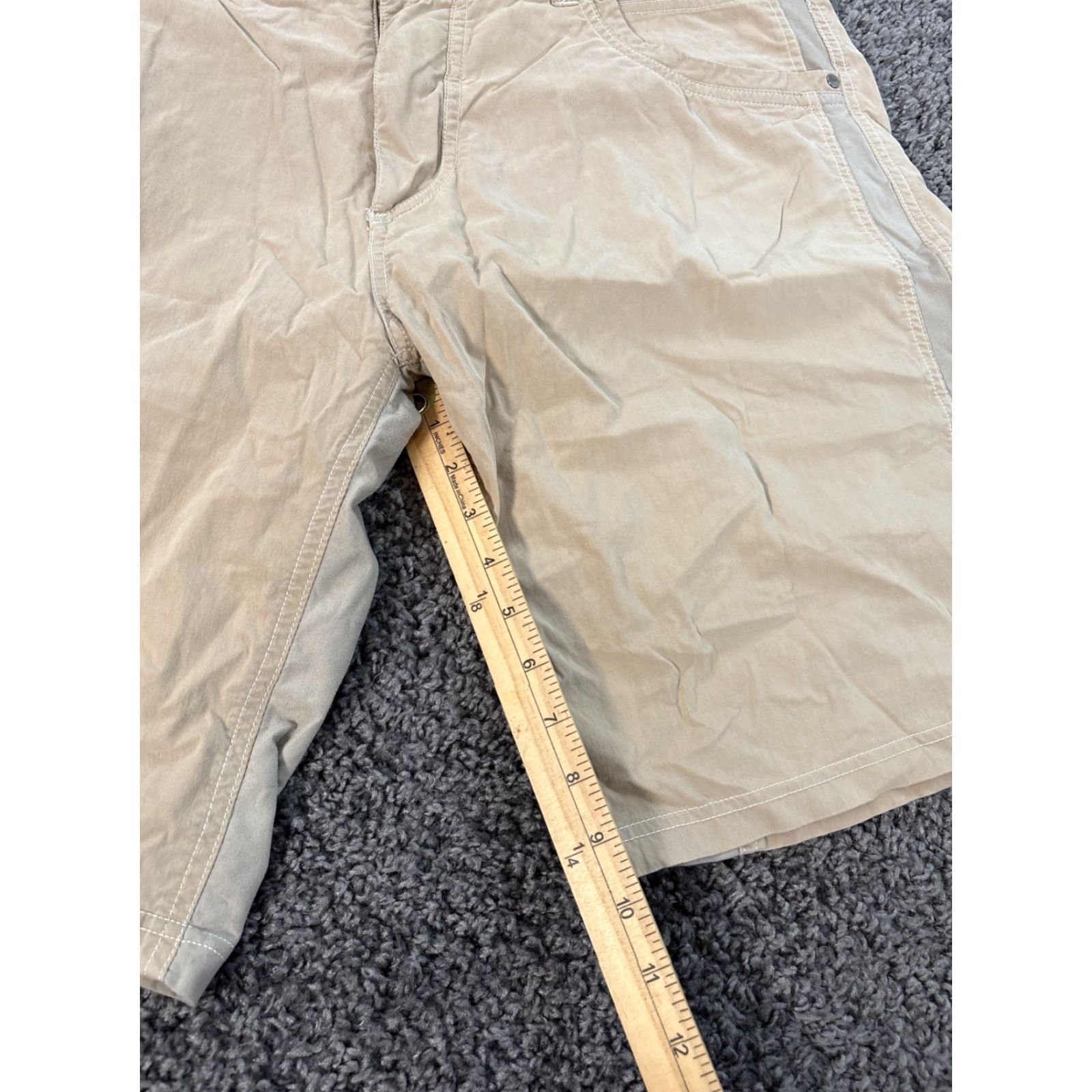 Vintage Kuhl Carpenter Shorts Men 38 Beige Nylon Cotton Spandex Casual Chino Pockets Belt Loops Regular Front Flat Front Vintage No Size US 38 / EU 54 - 4 Thumbnail