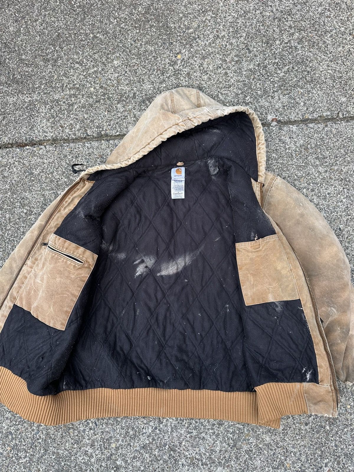 Carhartt Vintage Distressed Carhartt Brown Jacket XL Thrashed J130 Size US XL / EU 56 / 4 - 5 Thumbnail