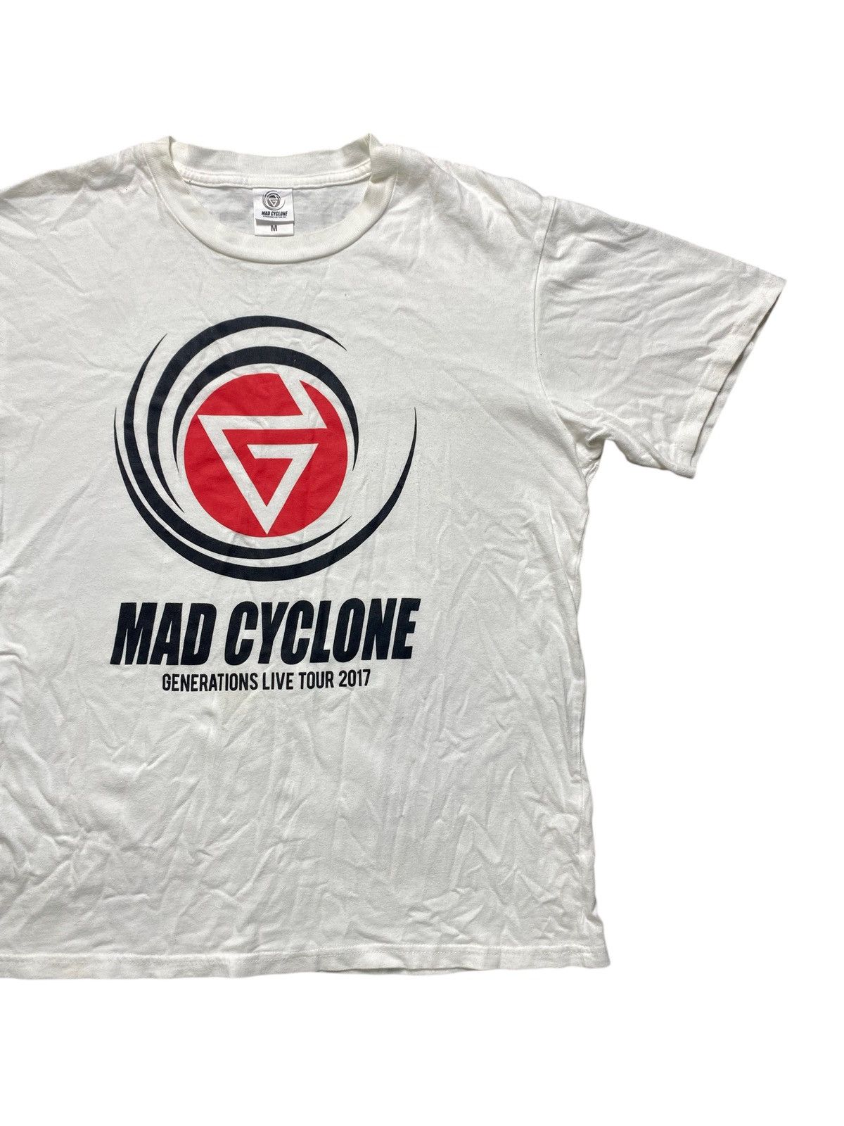 Japanese Brand VINTAGE JAPANESE BRAND BAND TEE MAD CYCLONE LIVE TOUR 2017 Size US M / EU 48-50 / 2 - 3 Thumbnail