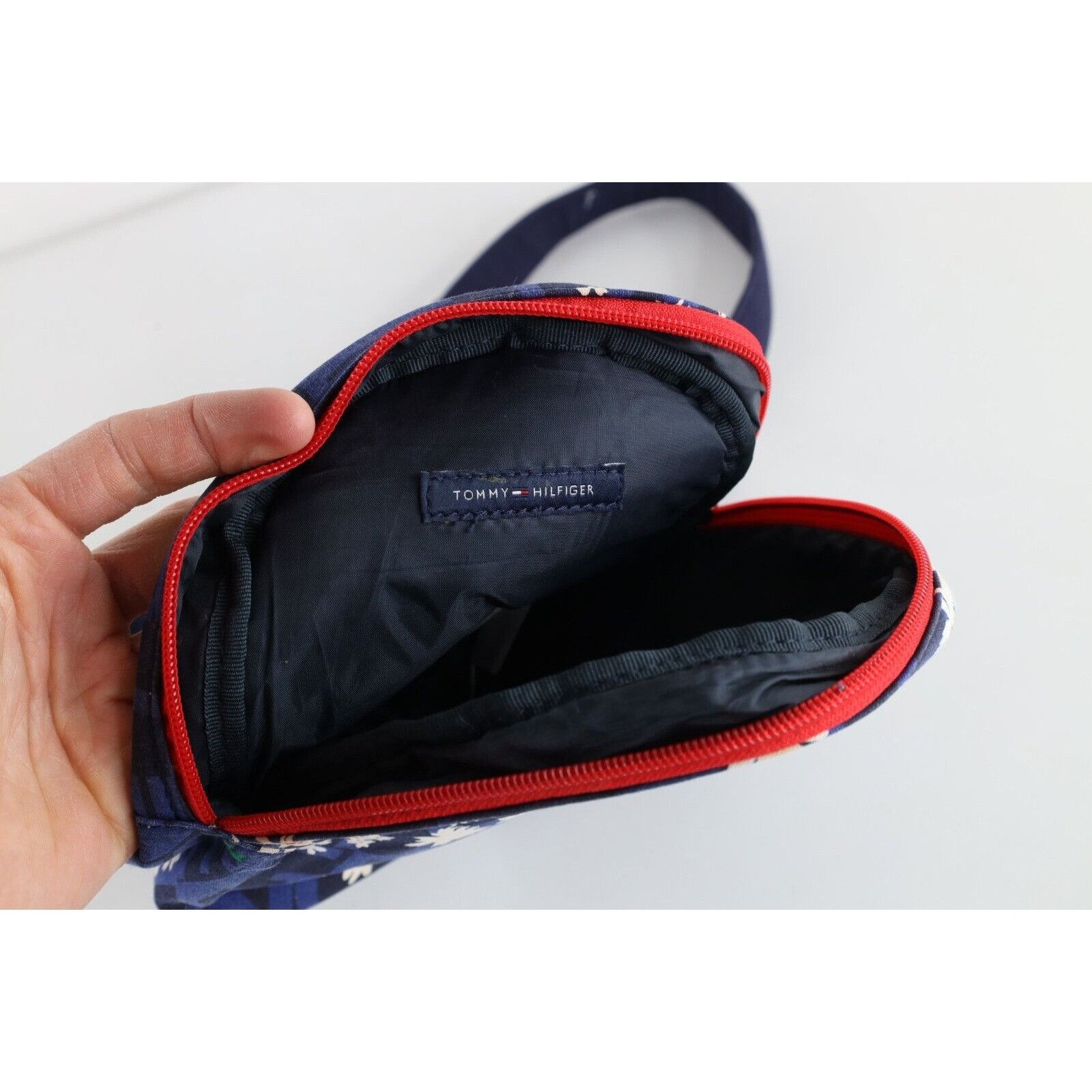 Tommy Hilfiger × Vintage Deadstock Vintage 90s Tommy Hilfiger Flower Mini Backpack Size ONE SIZE - 8 Thumbnail