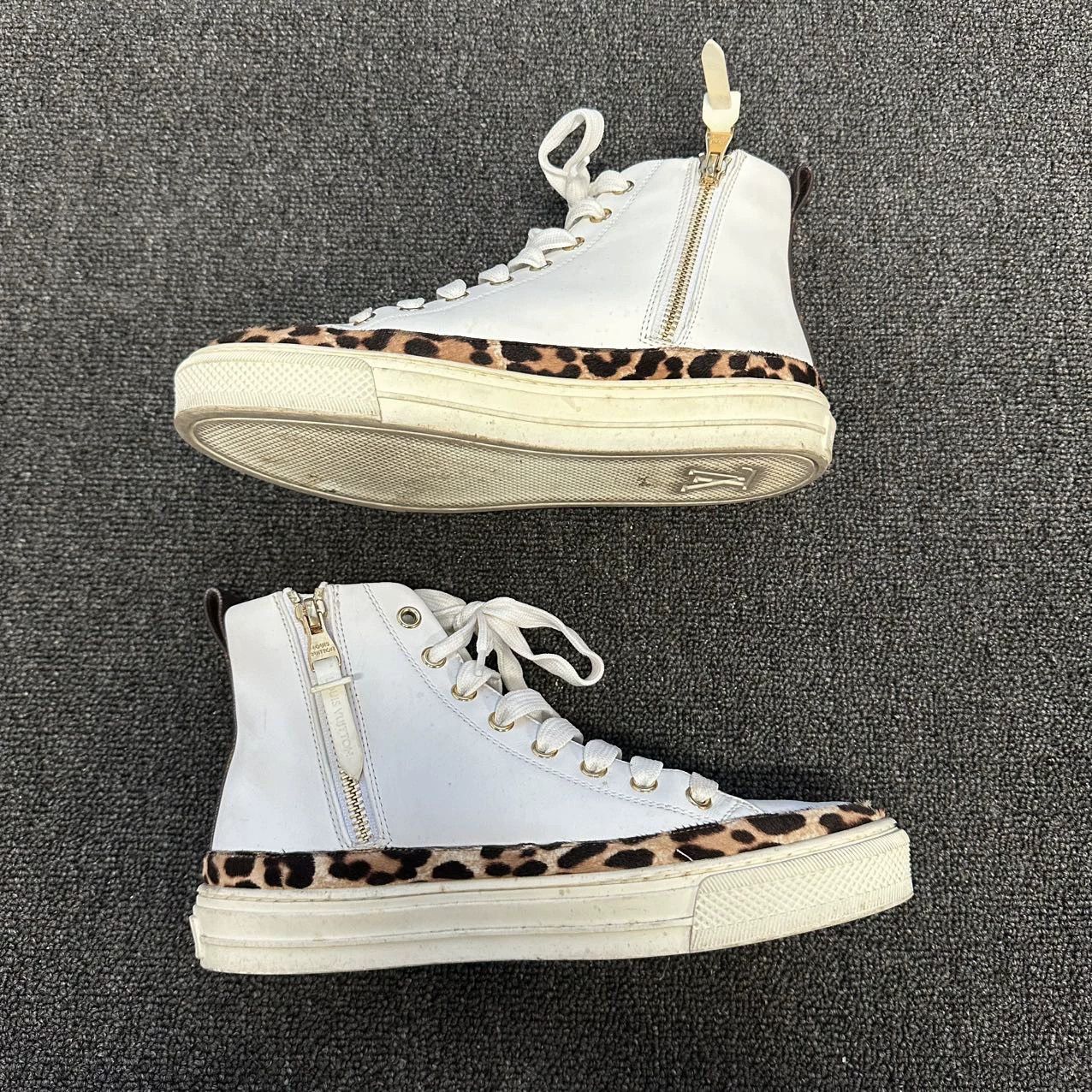 Louis Vuitton LV 95 New White Leopard Print Sneakers 36.5 Size US 5.5 / IT 35.5 - 6 Thumbnail