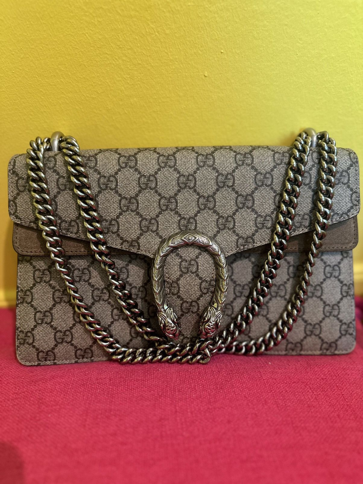 Gucci Dionysus GG Supreme Shoulder Bag