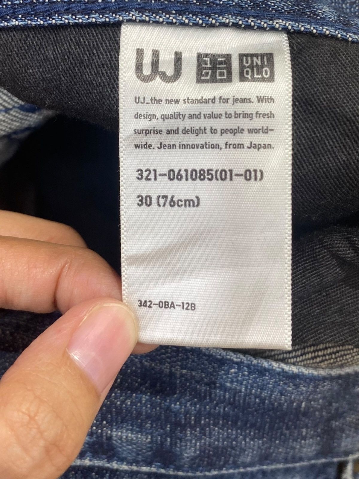 Uniqlo Uniqlo Blue Faded Wash Style Whiskers Jeans Size US 28 / EU 44 - 10 Thumbnail