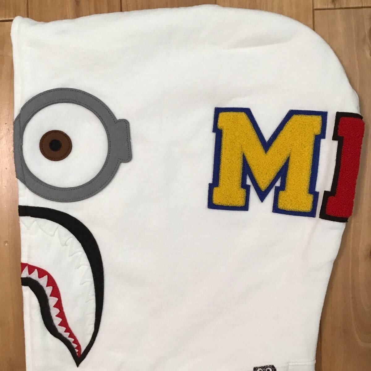 Bape BAPE × Minions Shark full zip hoodie White a bathing ape Size US L / EU 52-54 / 3 - 5 Thumbnail