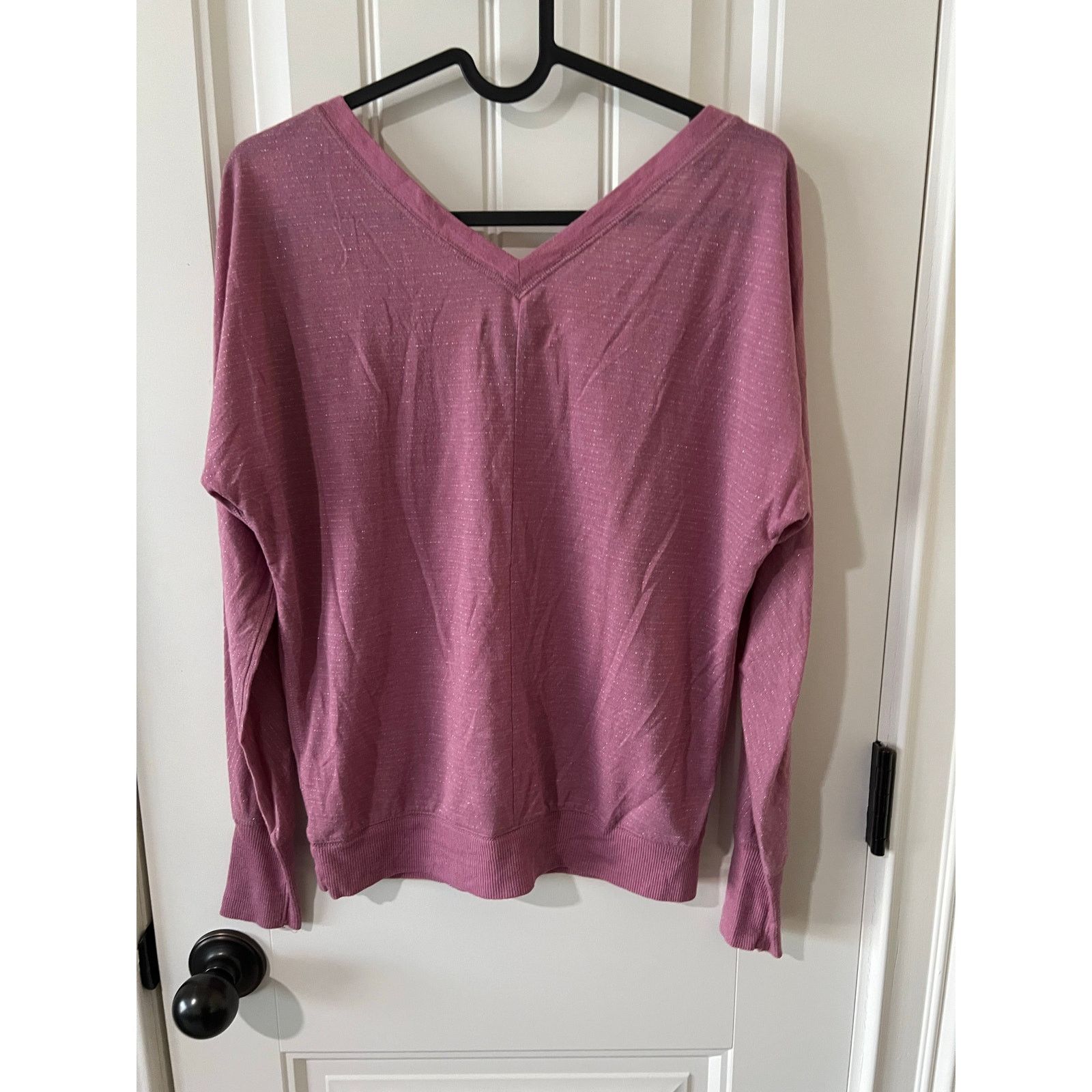 American Eagle Outfitters Light Thin Shirt Pink XS V-Neck silver trim Striped Size XS / US 0-2 / IT 36-38 - 6 Thumbnail
