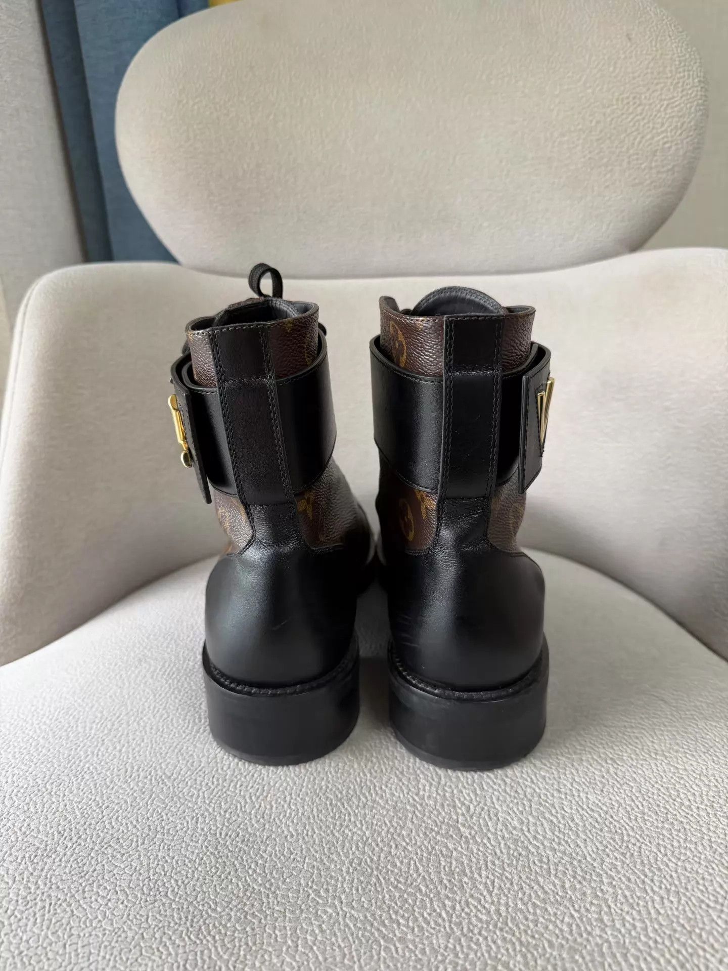 Louis Vuitton LV Wonderland Martin Boots Black/Brown Monogram 38.5 NM Size US 8 / IT 38 - 3 Thumbnail