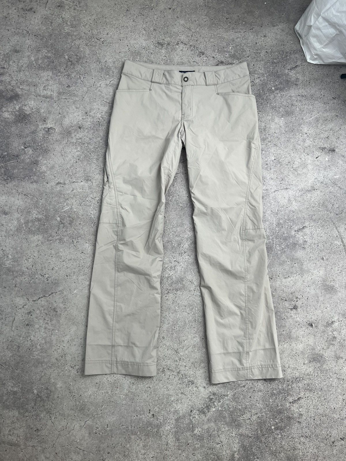 Arc'teryx Vintage Arcteryx Hiking Women’s Pants Gorpcore Size 32" / US 10 / IT 46 - 5 Thumbnail