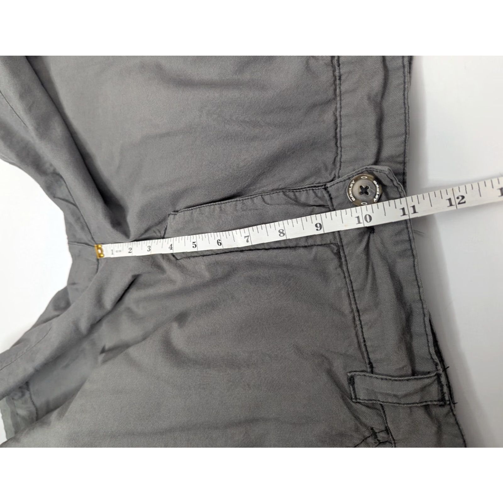 Oakley Oakley Addison Striped Reversible Shorts Mens Size 34 Chino Gray 9 In Inseam Pockets Logo Size US 34 / EU 50 - 6 Thumbnail