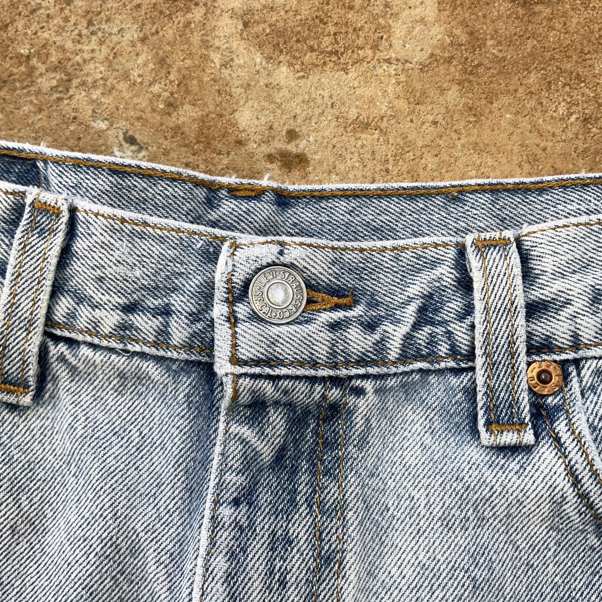 Levi's × Vintage Vintage 90s Levi’s Made In USA 505 Denim Jean Shorts Size US 34 / EU 50 - 3 Thumbnail