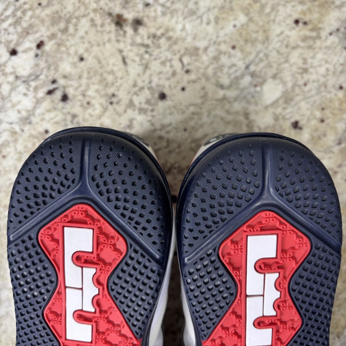 Nike Size 11.5 -Nike LeBron 9 Low USA Olympic WORN ONCE WITH BOX Size US 11.5 / EU 44-45 - 11 Thumbnail
