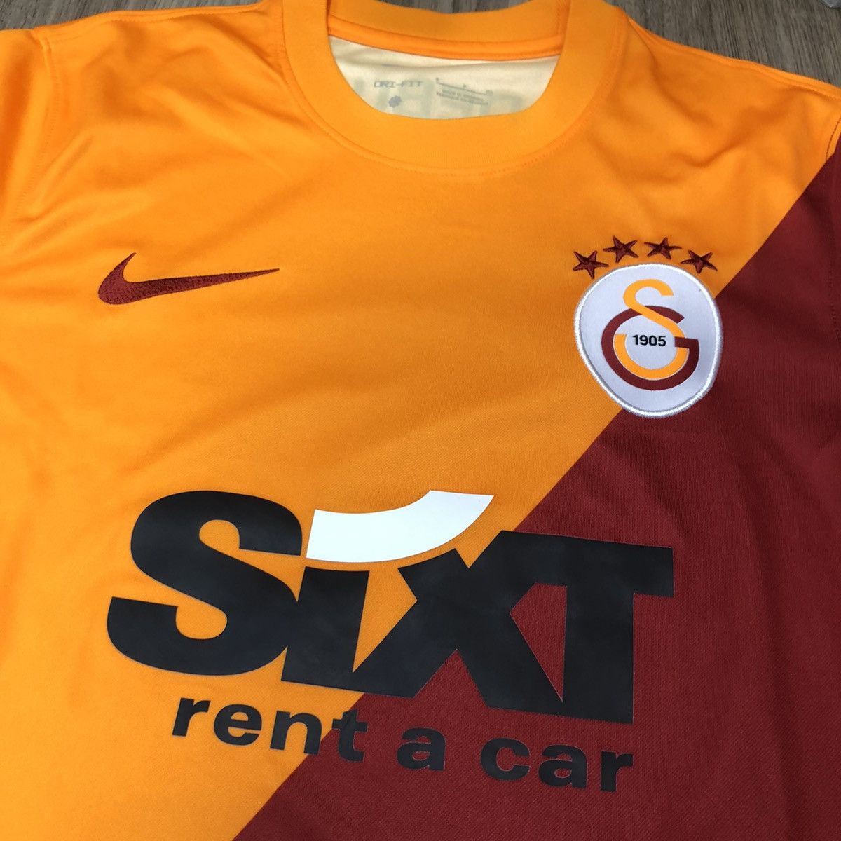 Nike Galatasaray 21/22 home shirt Size US S / EU 44-46 / 1 - 3 Thumbnail