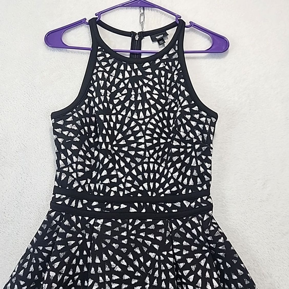 Mossimo Mossimo Geometric Print A-line Mini Dress Black White Women's XS Sleeveless Round Neck Zip Glitter Lined Casual Office Party/Cocktail Vintage No Size XS / US 0-2 / IT 36-38 - 6 Thumbnail