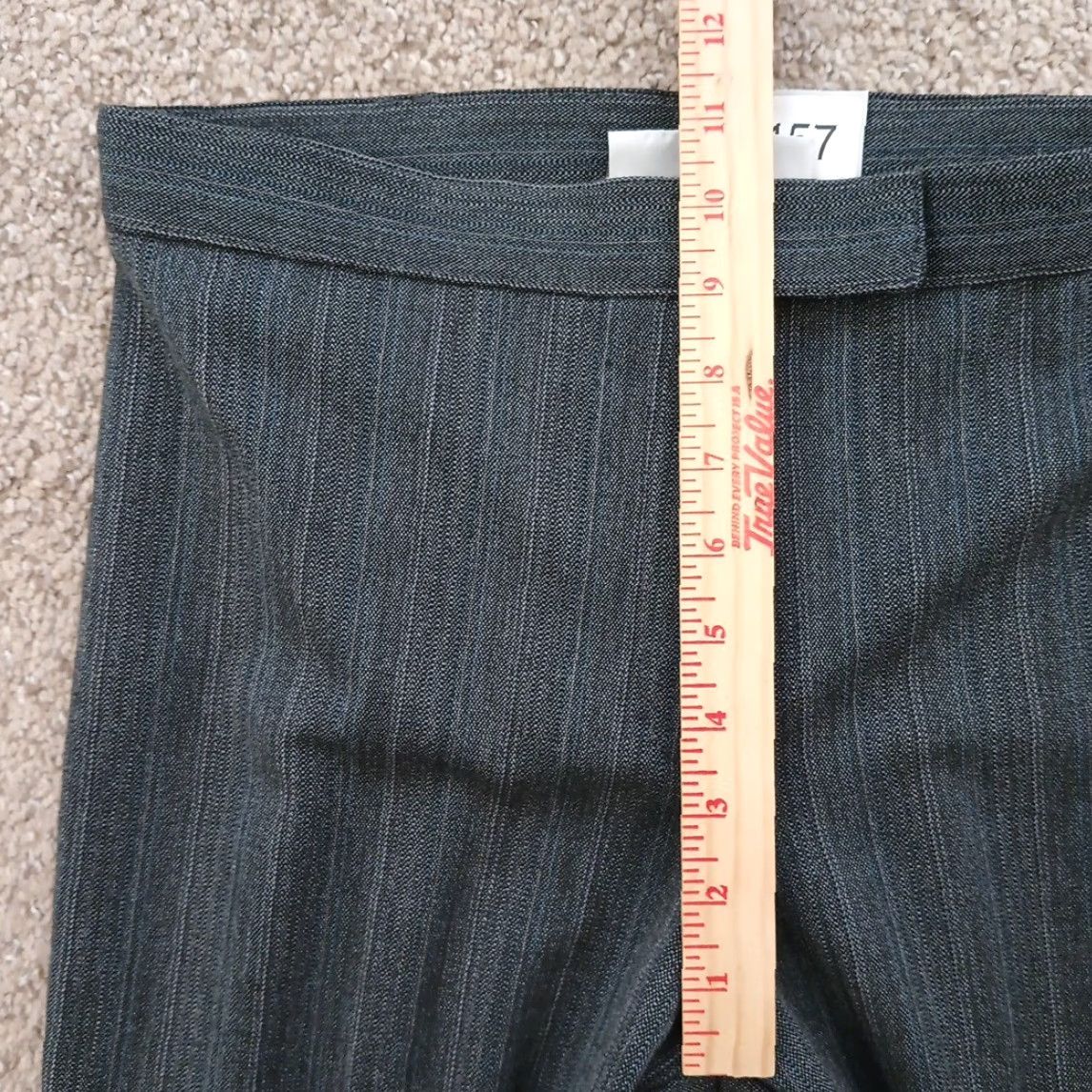 Vintage Sag Harbor Dress Pants Womens 8P Gray Striped 29x29 Mid Rise Petite Straight Pants Womens Mens Size 30" / US 8 / IT 44 - 5 Thumbnail