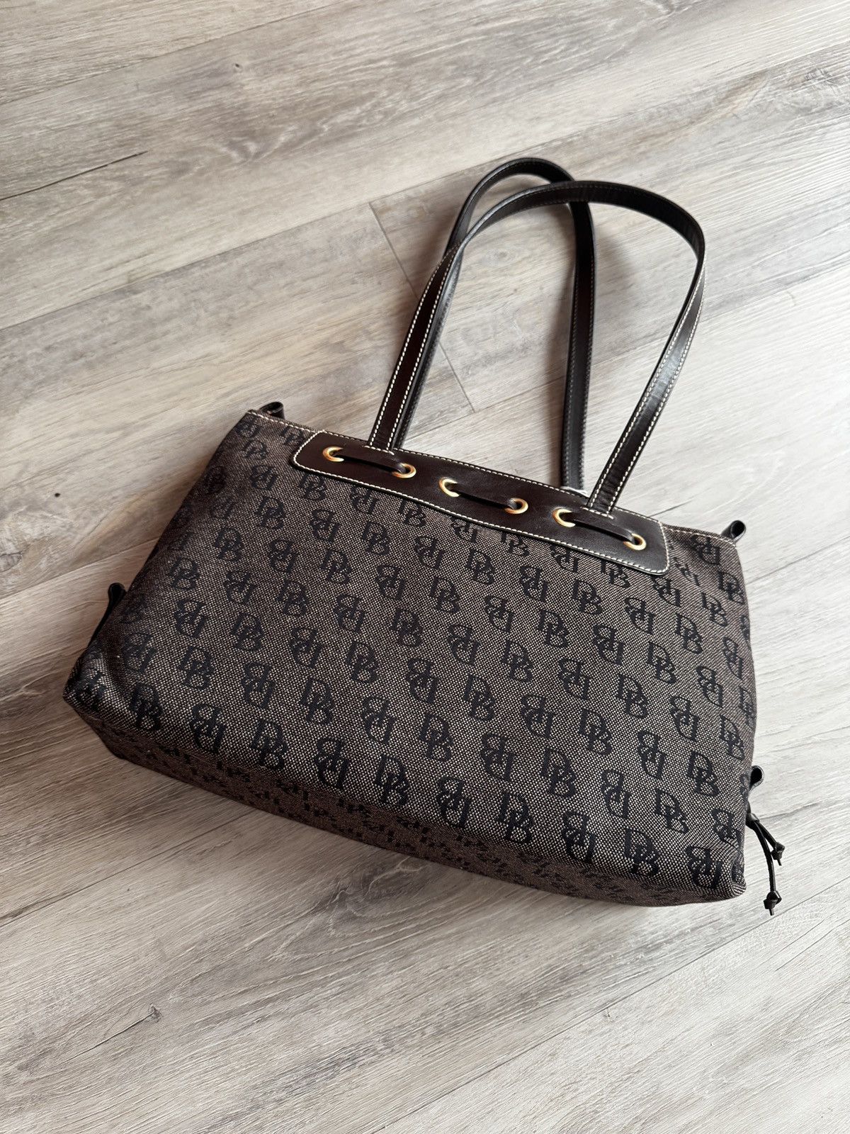 Dooney & Bourke Dooney & Burke Purse Size ONE SIZE - 4 Thumbnail