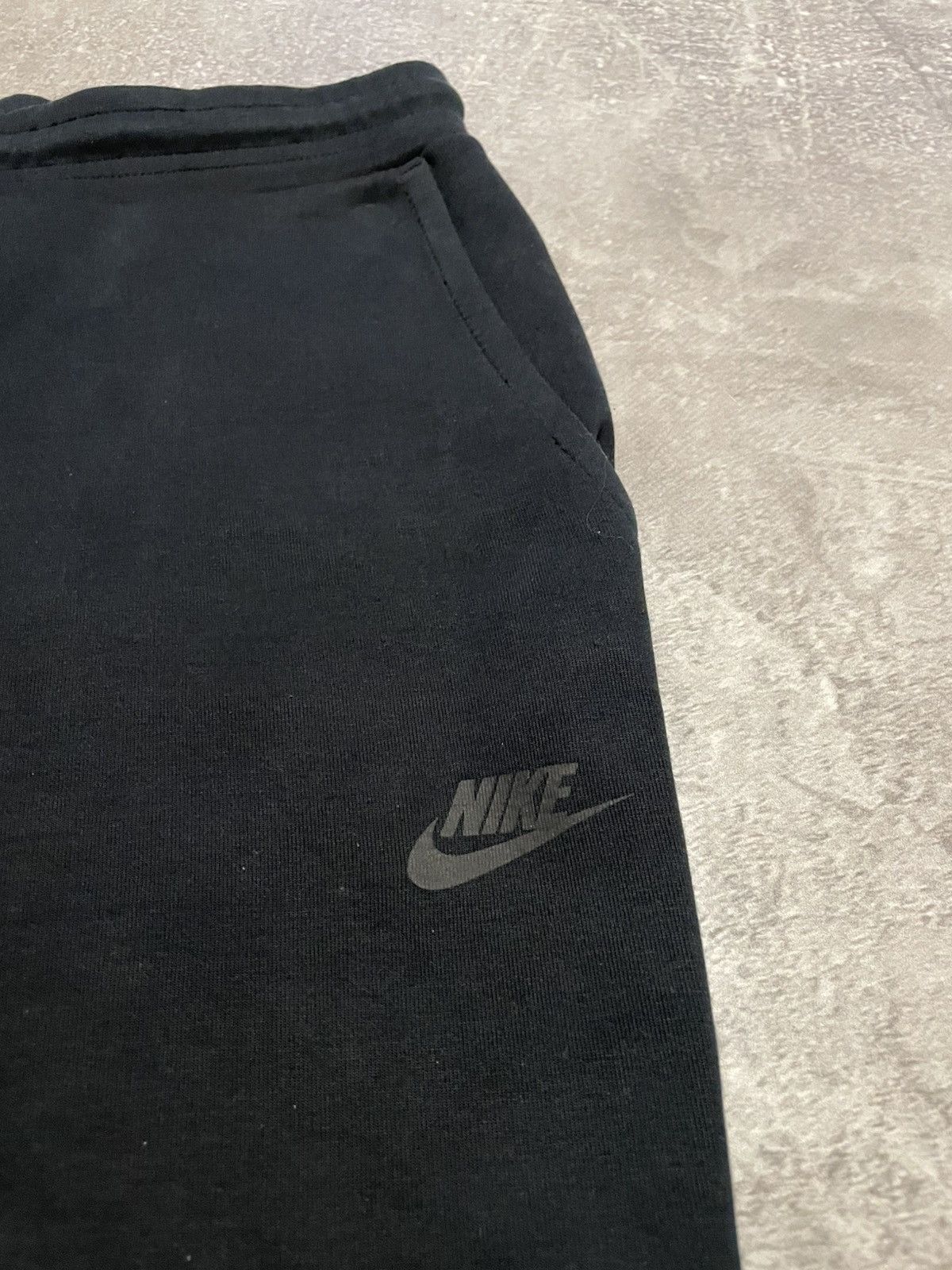 Nike Vintage Nike Tech Fleece Black Sweet Shorts Size M Size US 32 / EU 48 - 5 Thumbnail