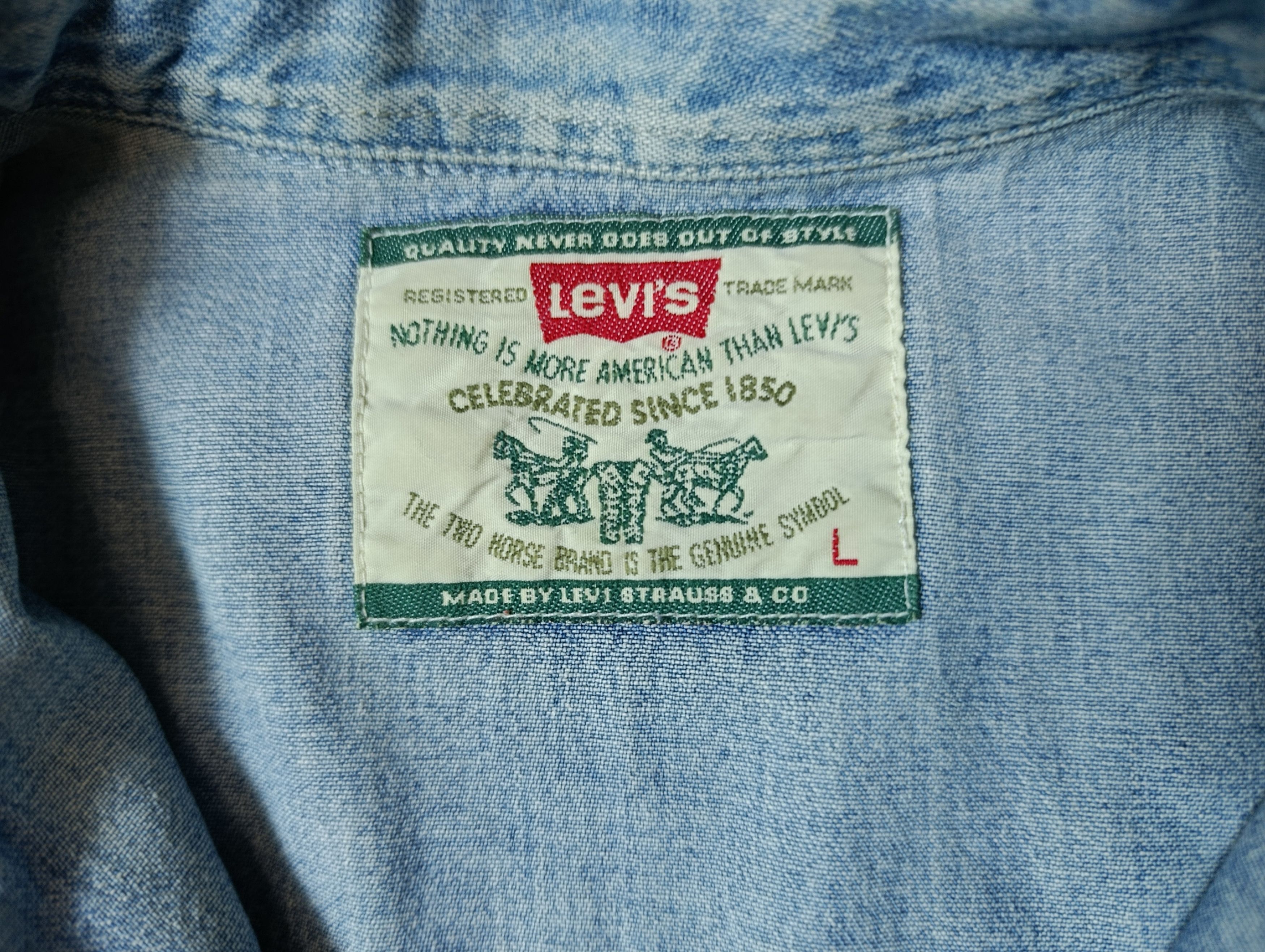 Levi's Vintage Levis Denim shirt Size US L / EU 52-54 / 3 - 5 Thumbnail