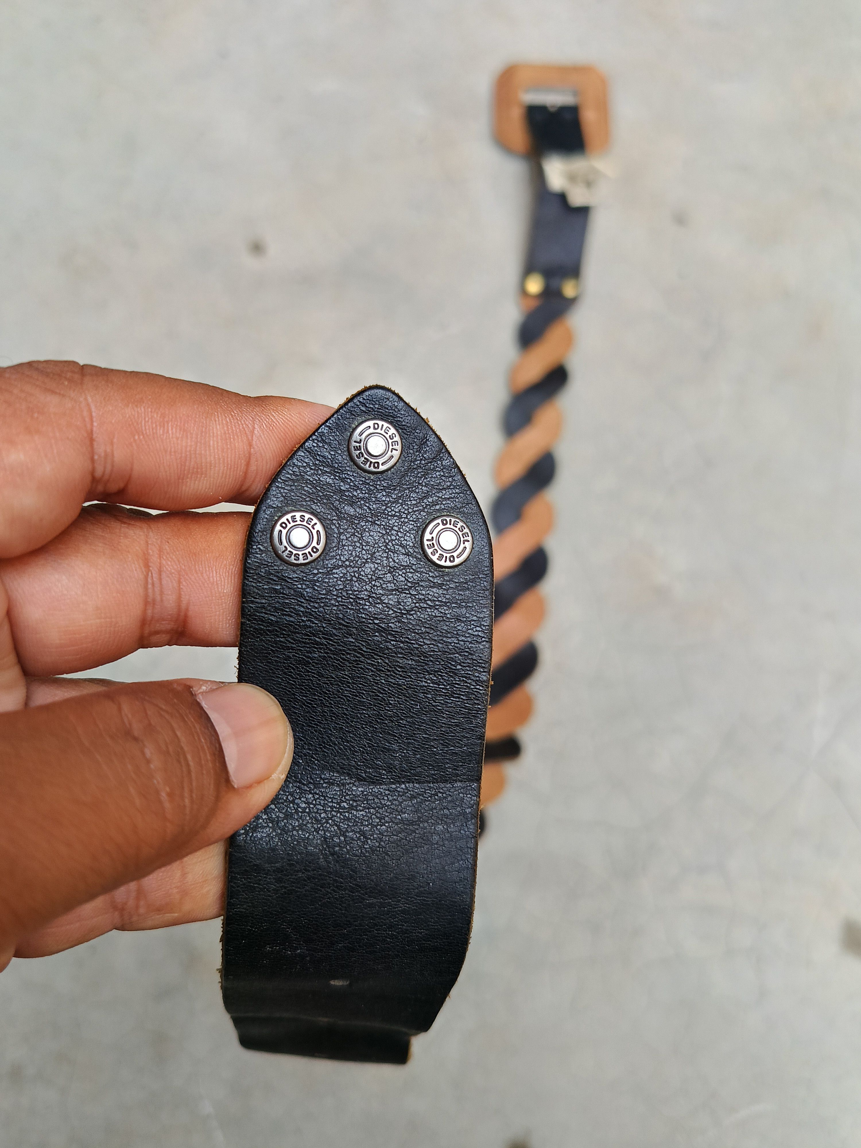 Diesel RARE🔥 DIESEL VINTAGE LEATHER BELT Size 32 - 18 Thumbnail
