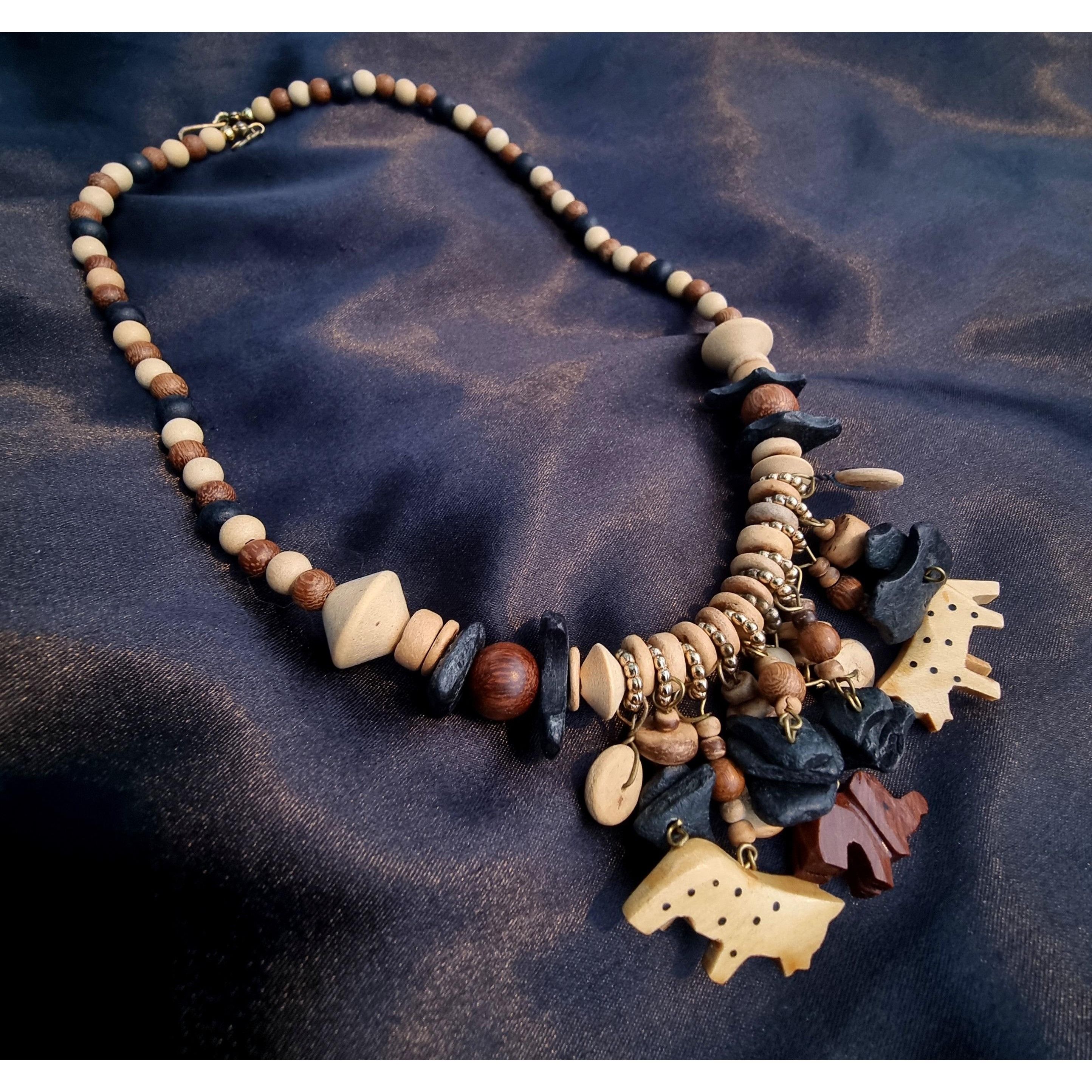 Other Vintage Wooden Handcarved Animal Beaded Necklace Size ONE SIZE - 2 Thumbnail
