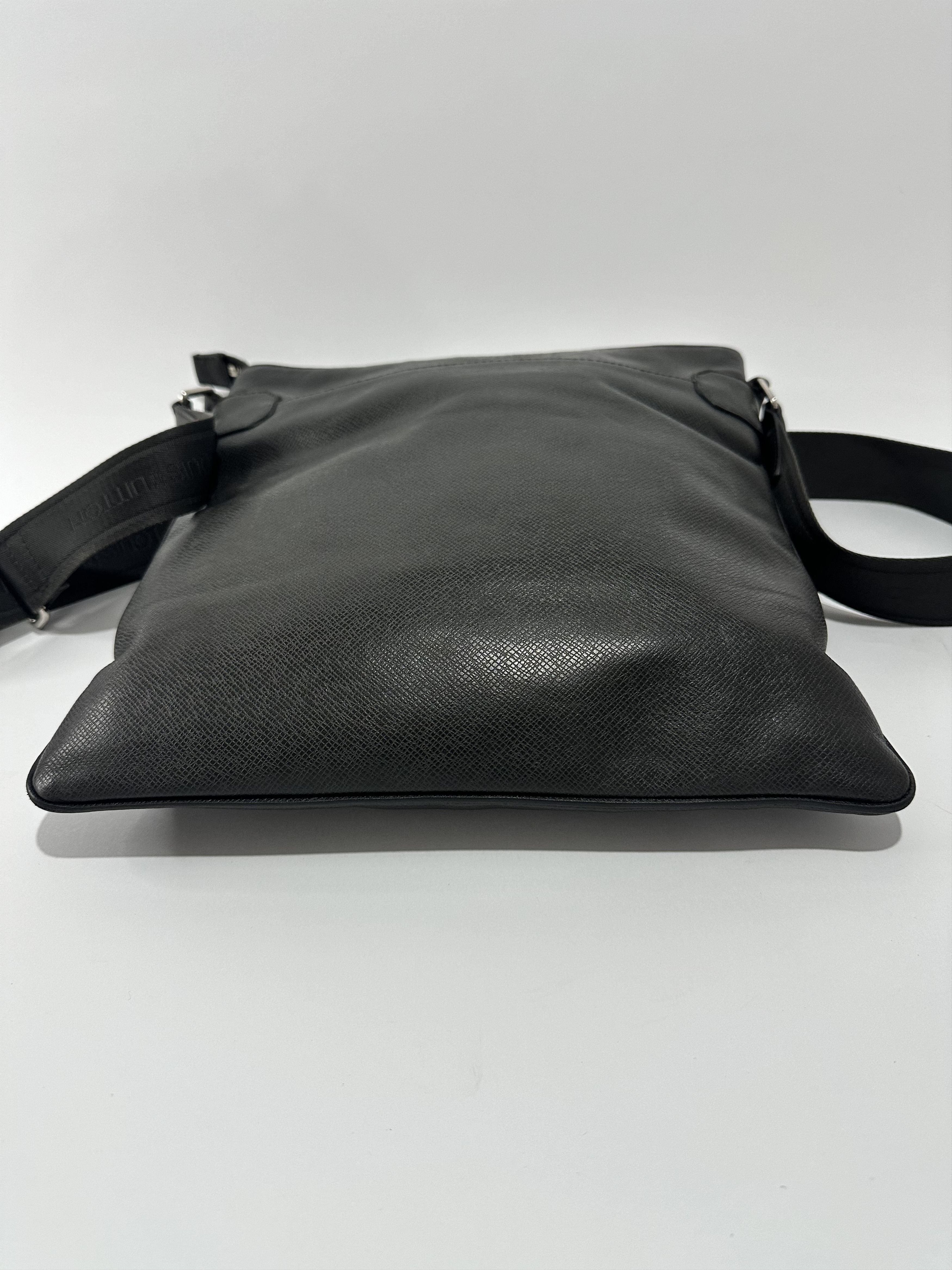 Louis Vuitton LOUIS VUITTON Taiga Sasha Ardoise Size ONE SIZE - 4 Thumbnail
