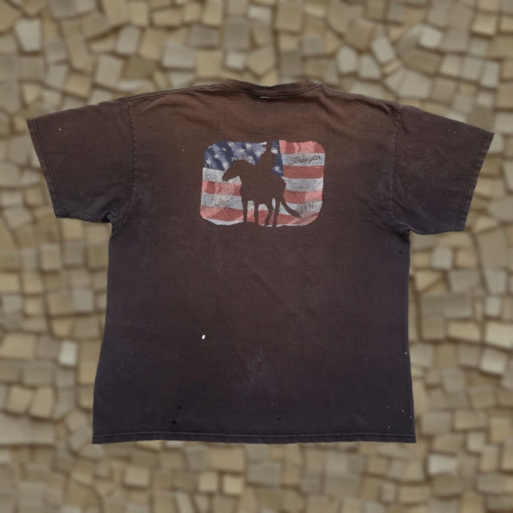 Wrangler VINTAGE Wrangler T-Shirt BLACK 90s HORSE FLAG WESTERN distressed paint faded XL Mens Regular Short Sleeve Crew Neck Shirt Size US XL / EU 56 / 4 - 1 Thumbnail