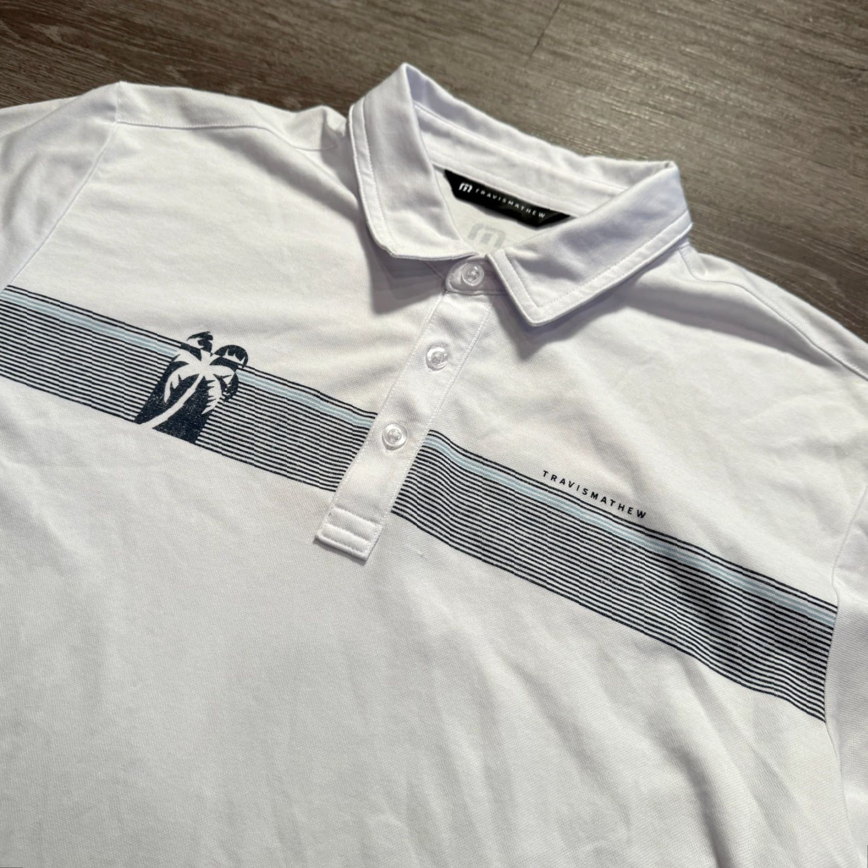TravisMathew Travis Mathew Polo Shirt Mens L White Polo Shirt Mens L White Floral Palm Print Performance Stretch Golf Size US L / EU 52-54 / 3 - 2 Thumbnail