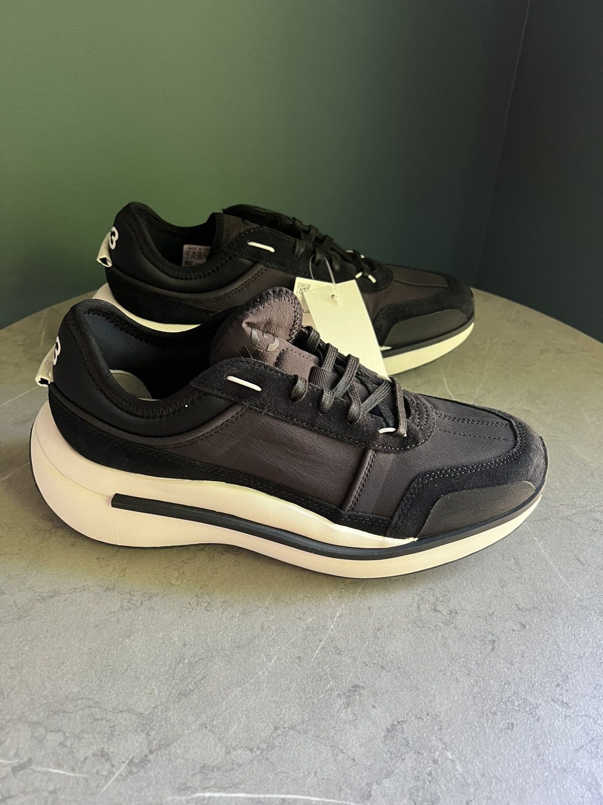 Y-3 Y-3 AJATU Run Sneakers UNISEX Size US 7 / EU 40 - 1 Thumbnail